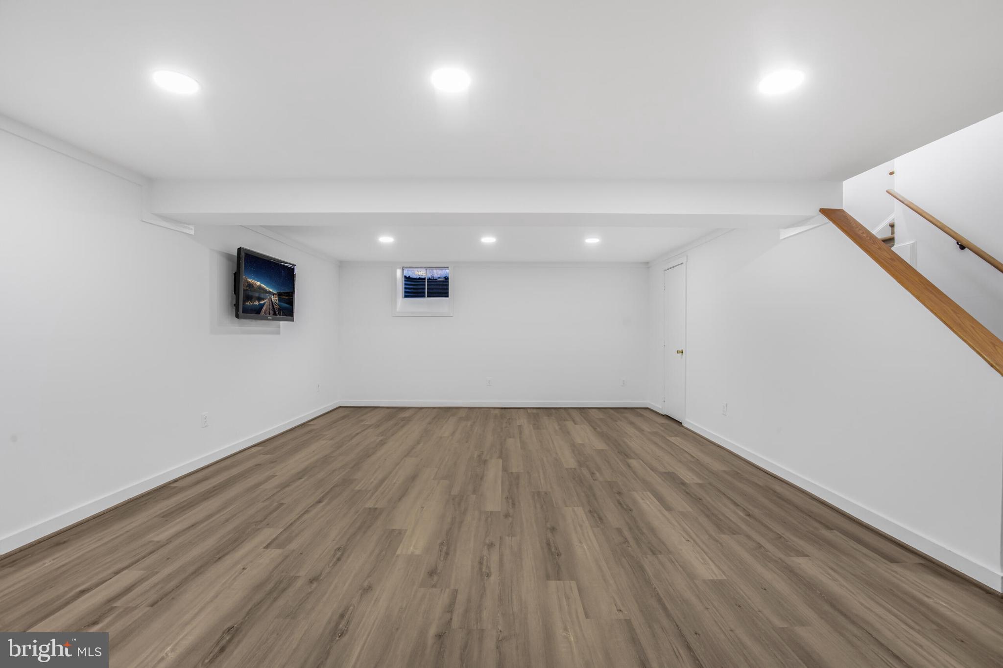 BRIARS ACRES - Residential