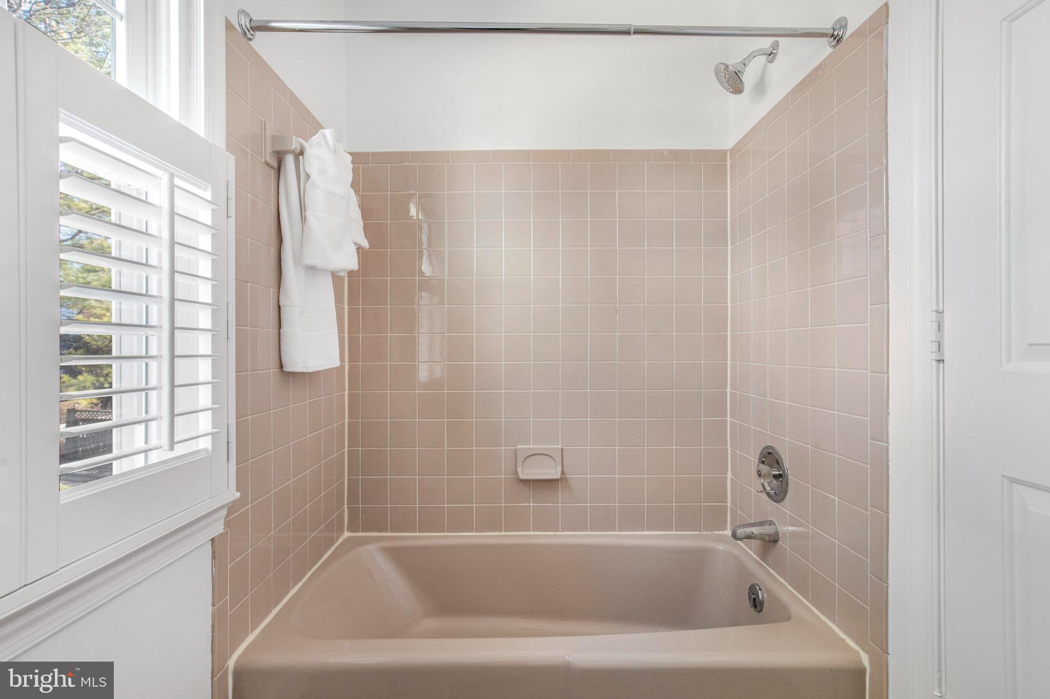 BRIARS ACRES - Residential