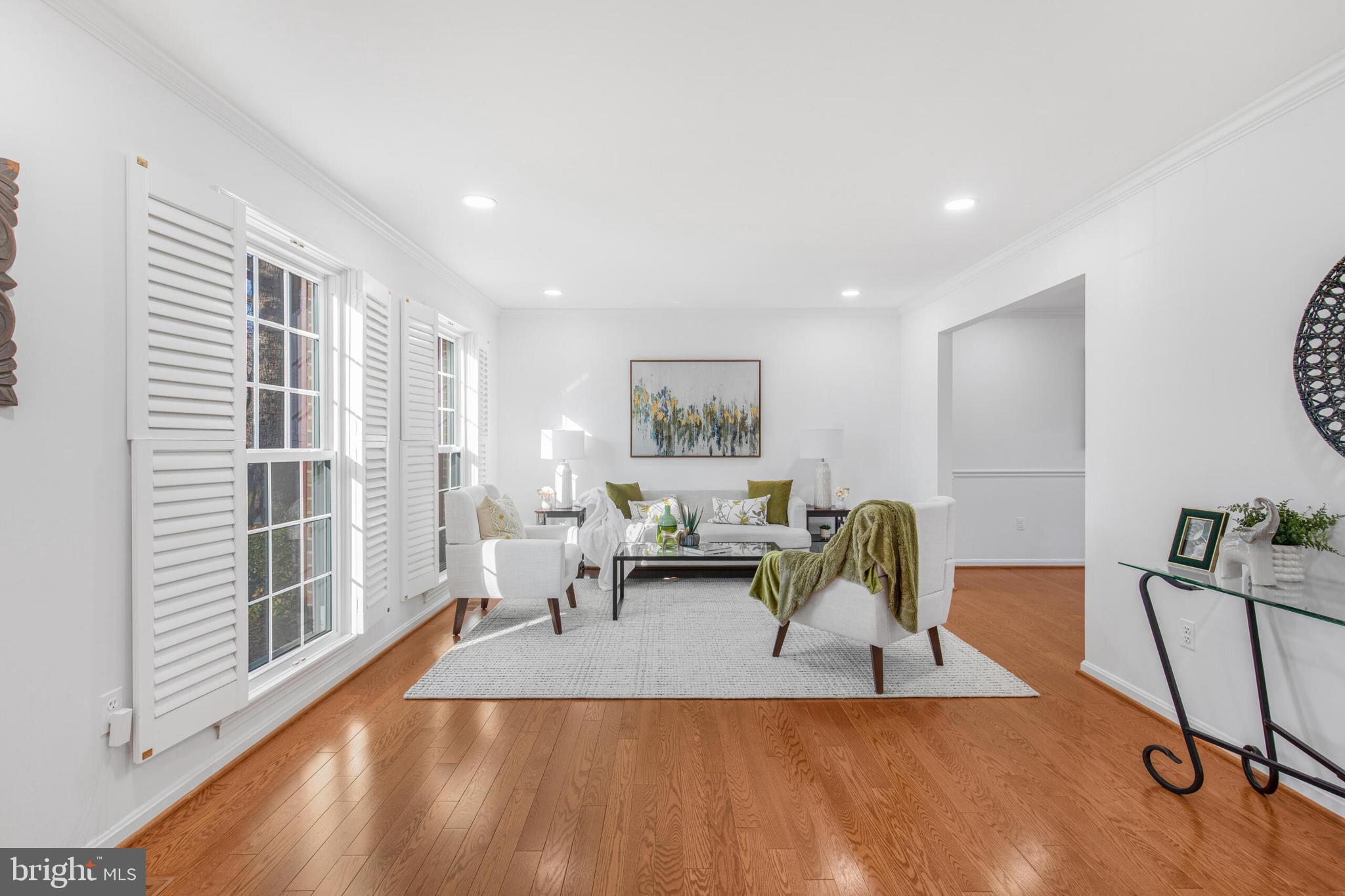 4609 THORNHURST DRIVE