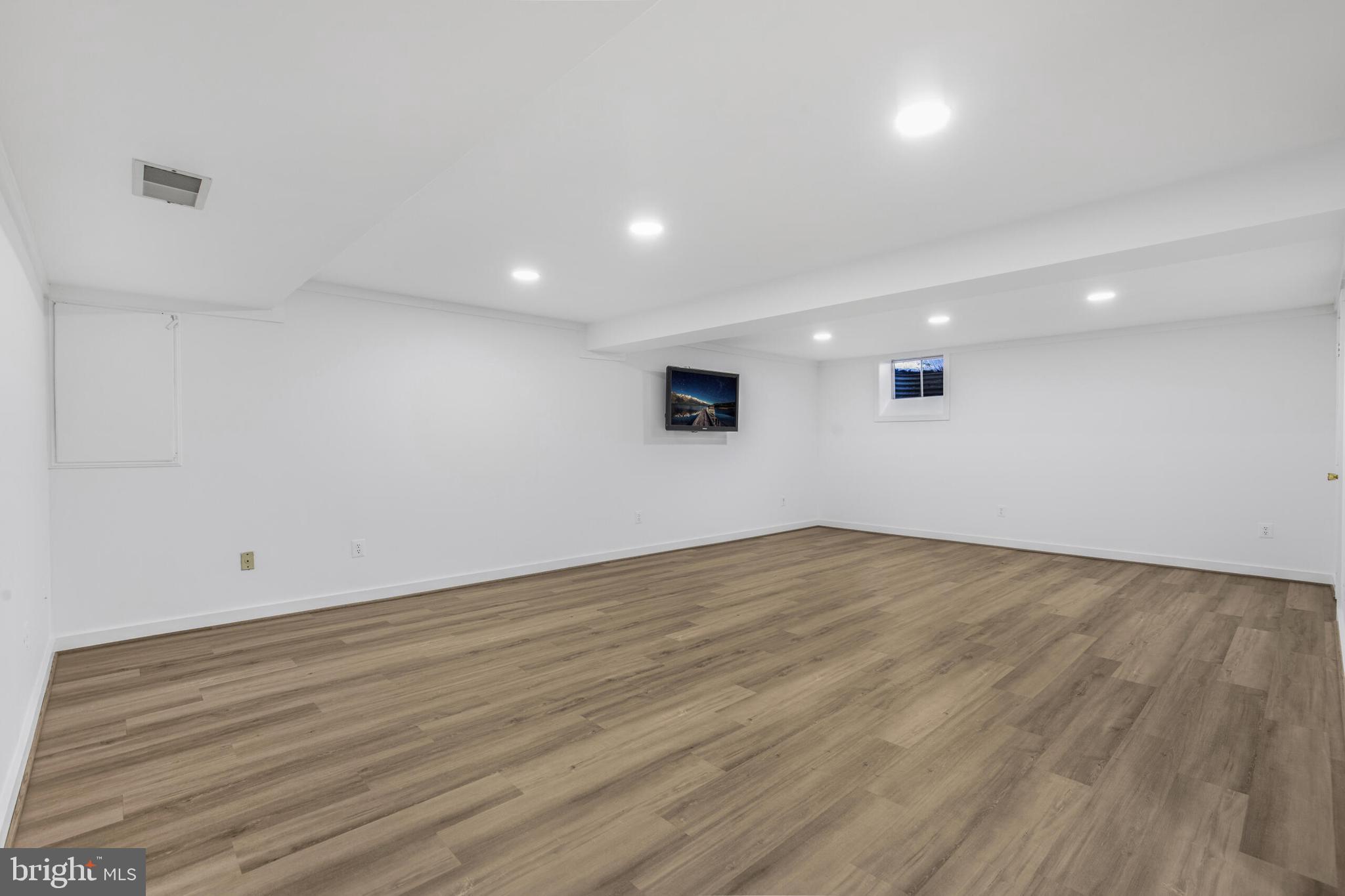 BRIARS ACRES - Residential