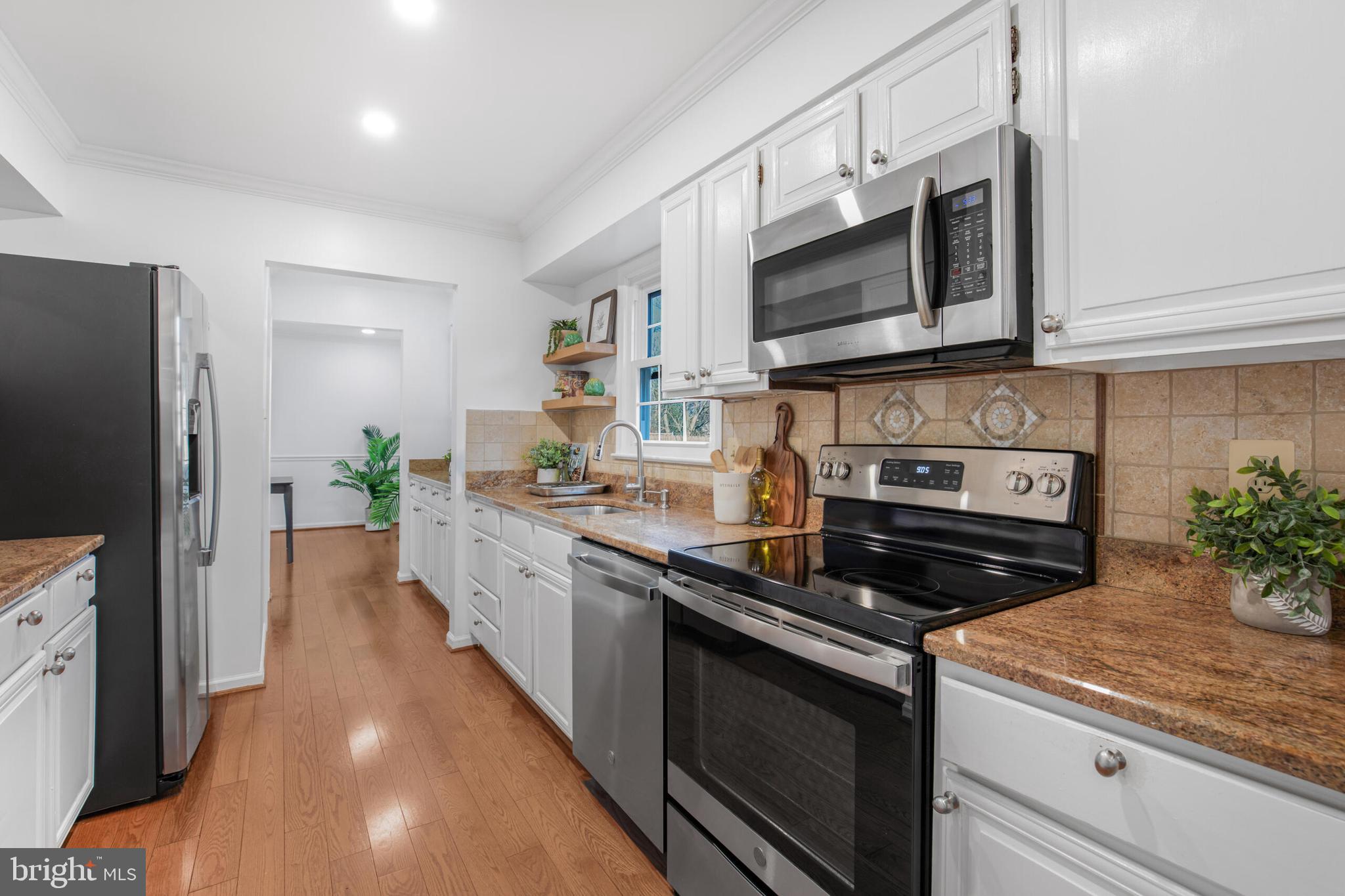 BRIARS ACRES - Residential