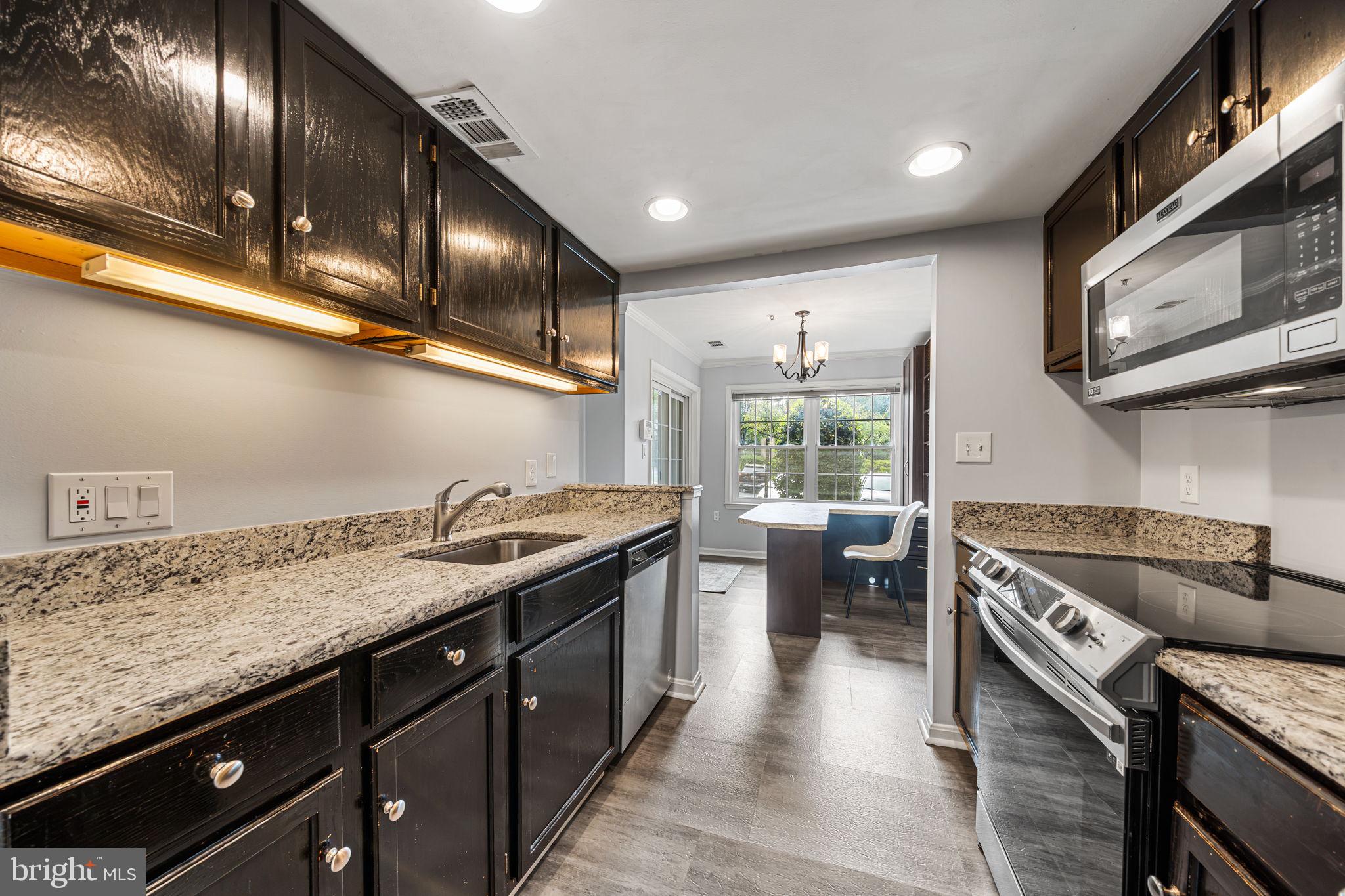 802 AMBER TREE COURT 104