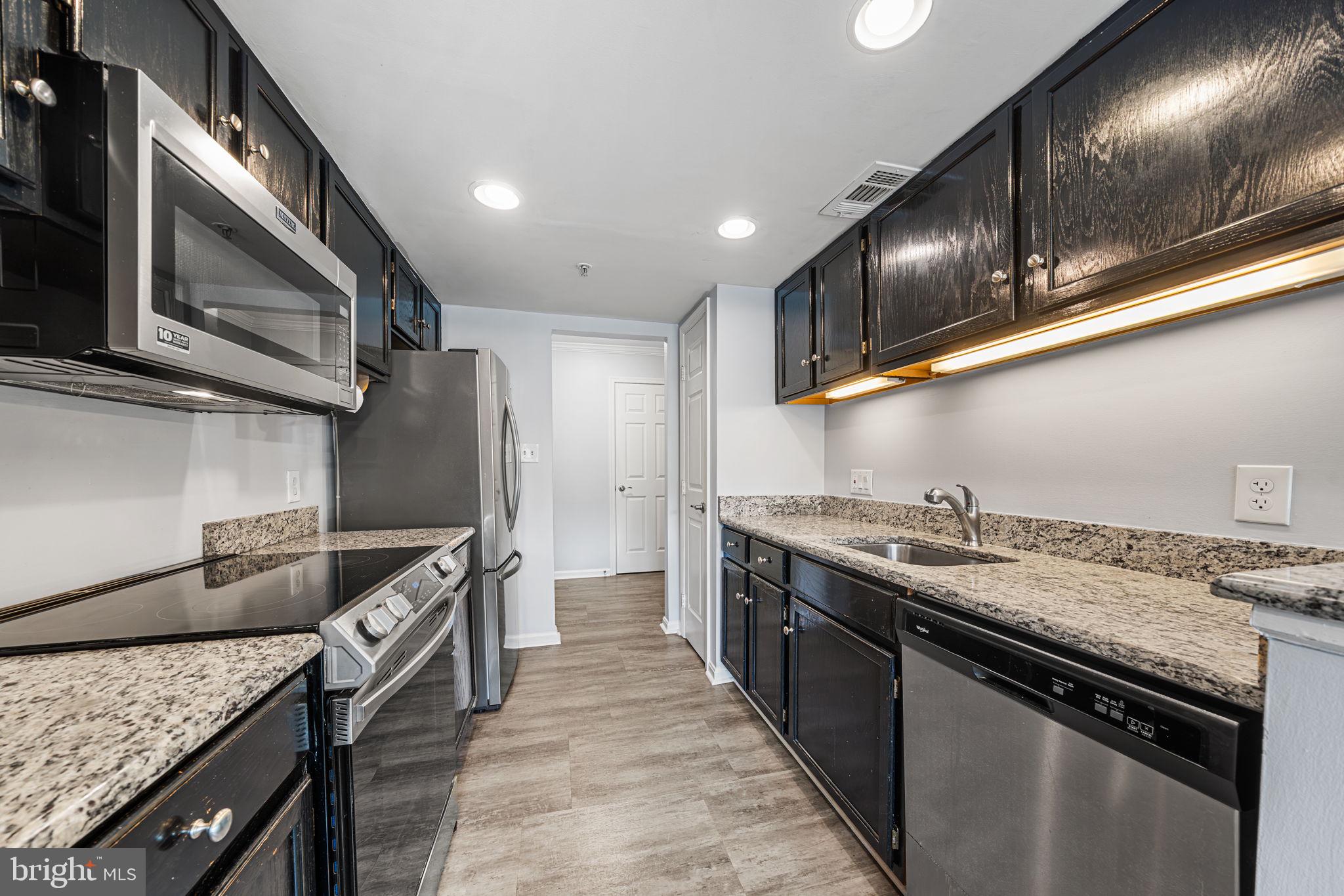 802 AMBER TREE COURT 104