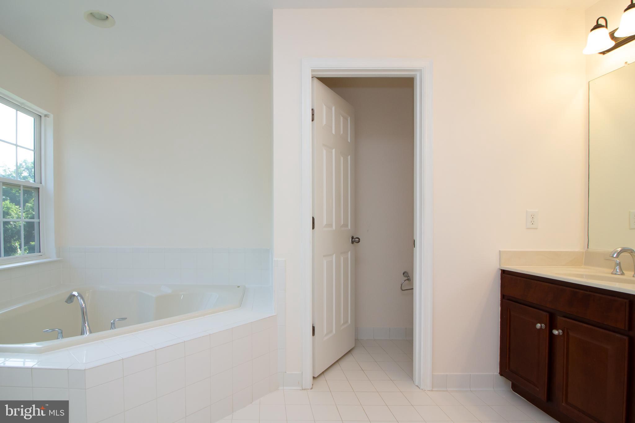 DUNLOGGIN - Residential Lease