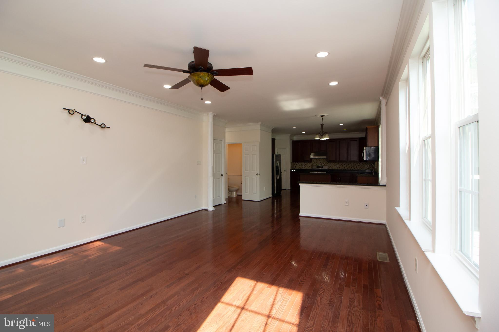 DUNLOGGIN - Residential Lease