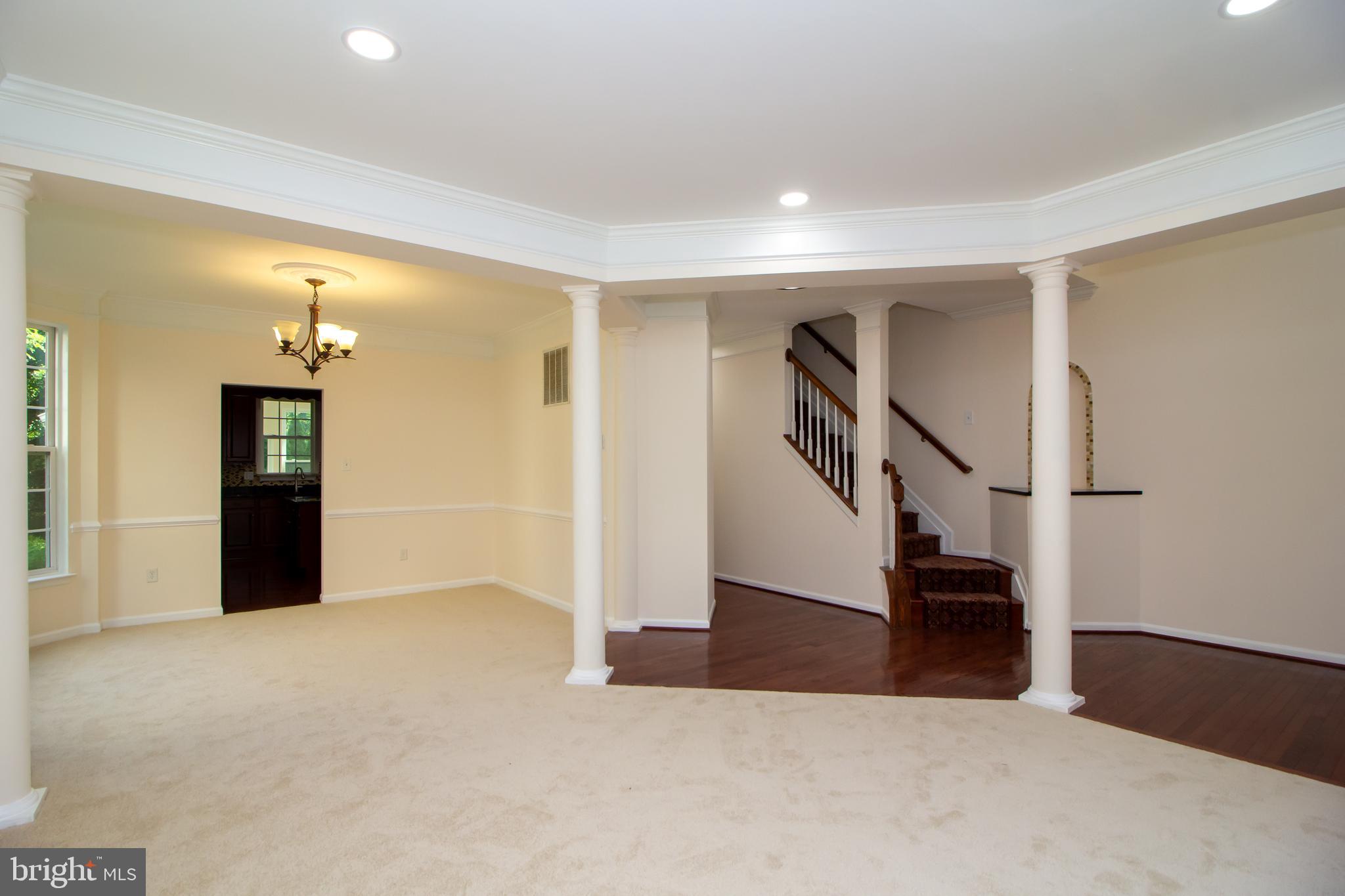 DUNLOGGIN - Residential Lease