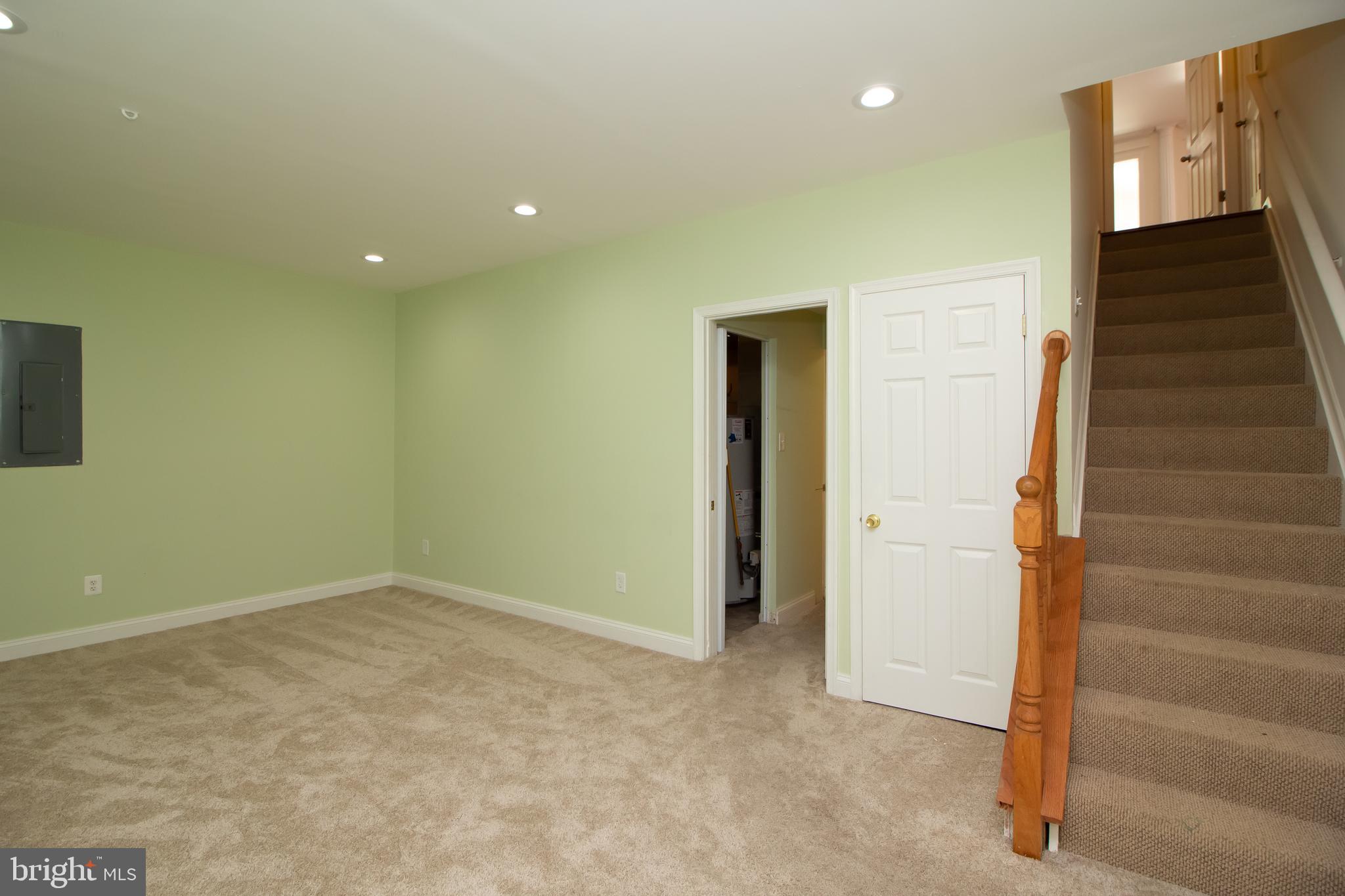 DUNLOGGIN - Residential Lease