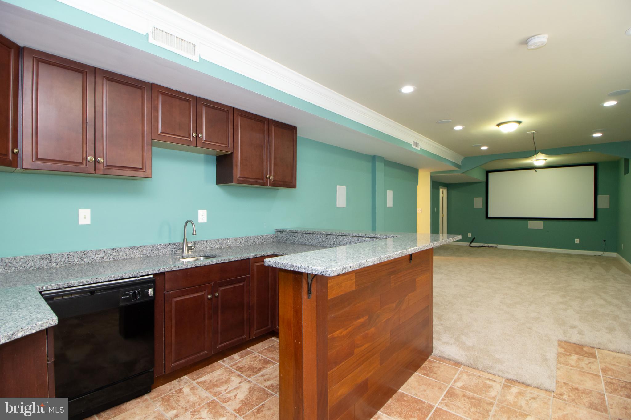 DUNLOGGIN - Residential Lease