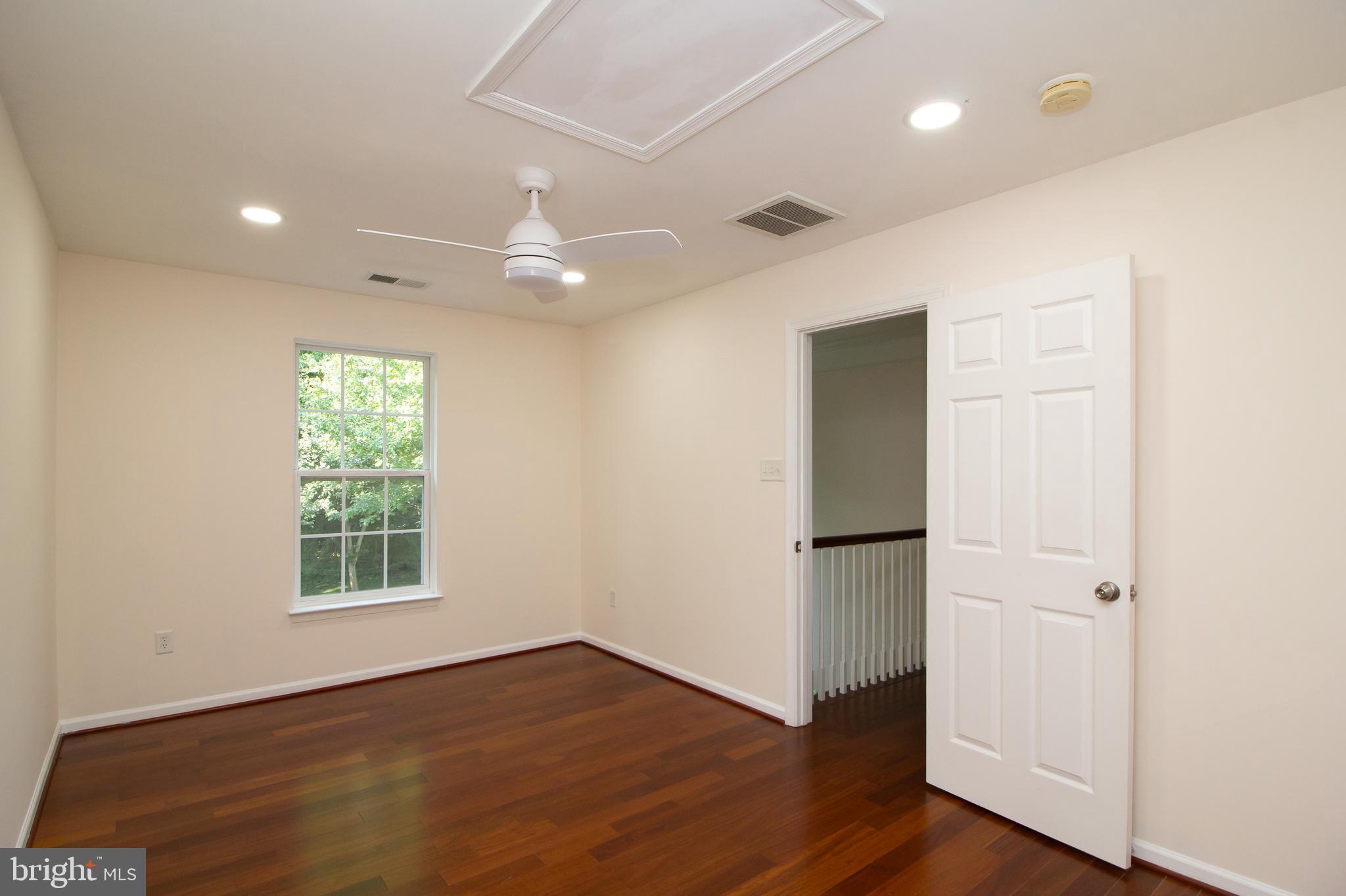 DUNLOGGIN - Residential Lease