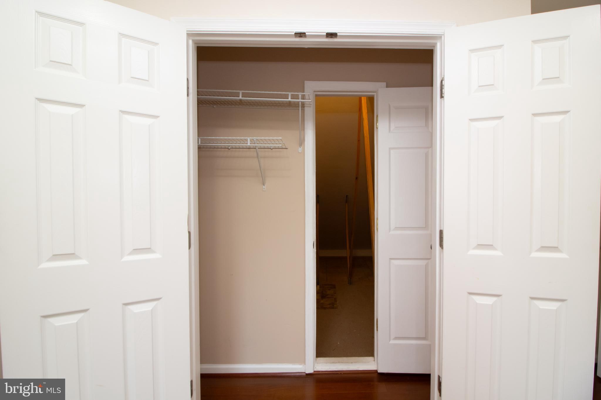 DUNLOGGIN - Residential Lease