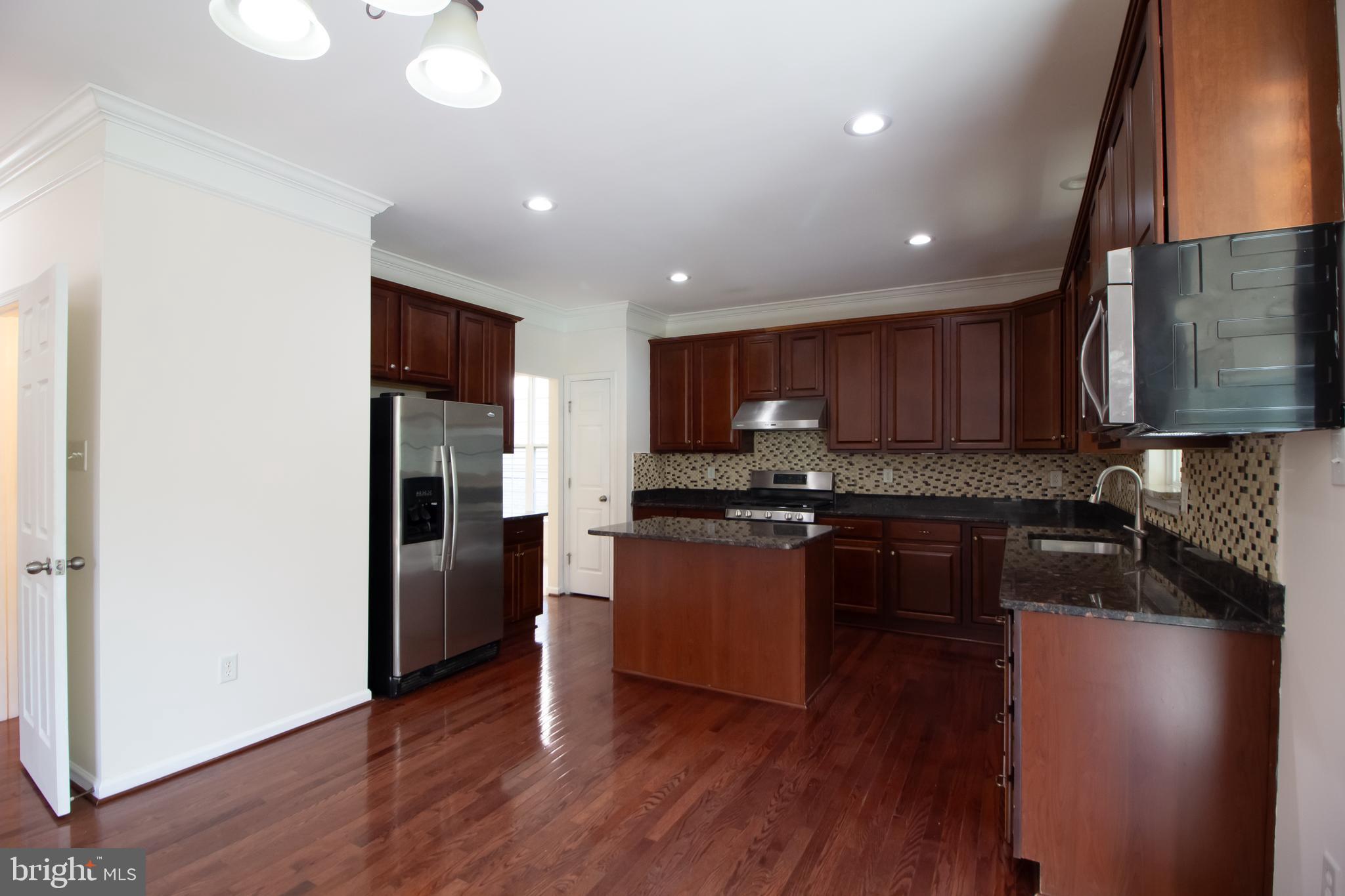 DUNLOGGIN - Residential Lease