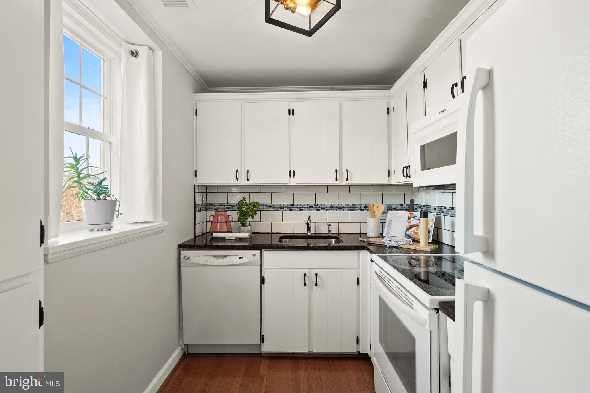 FAIRLINGTON VILLAGES - Residential