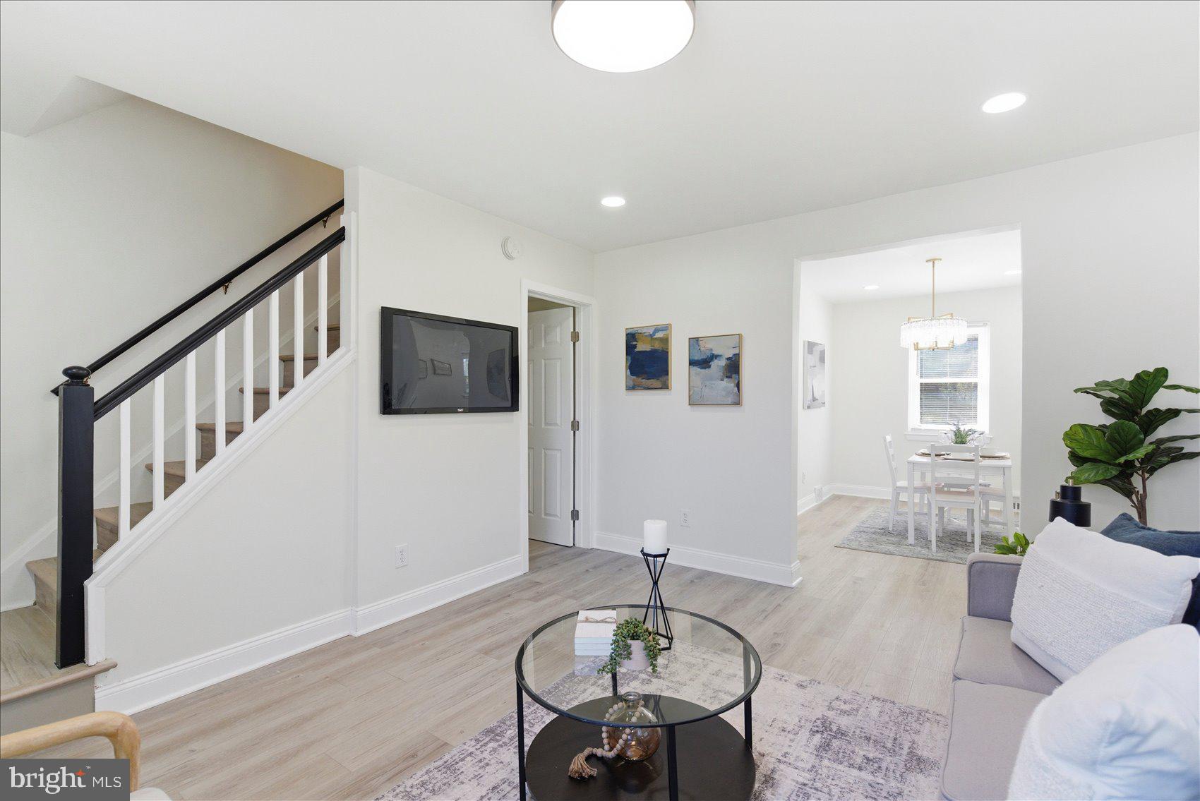 UPLANDS - Residential