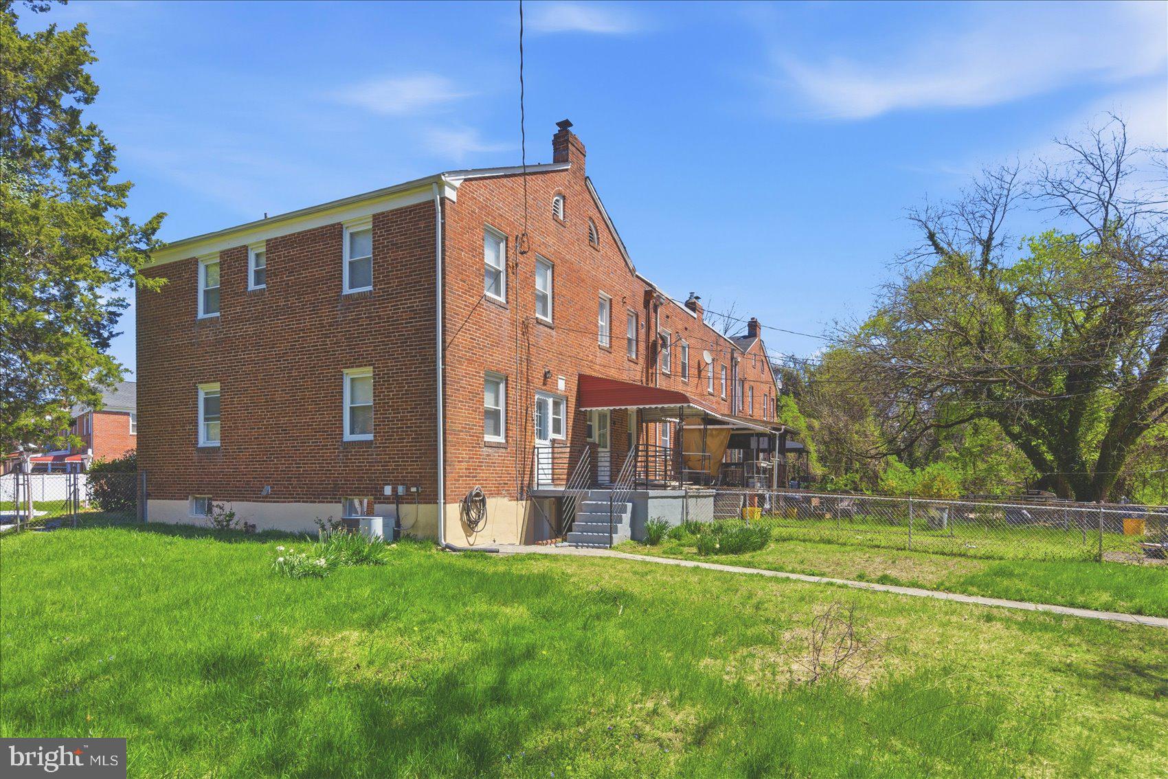 UPLANDS - Residential