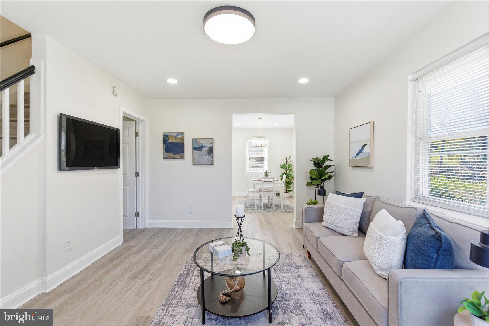 UPLANDS - Residential