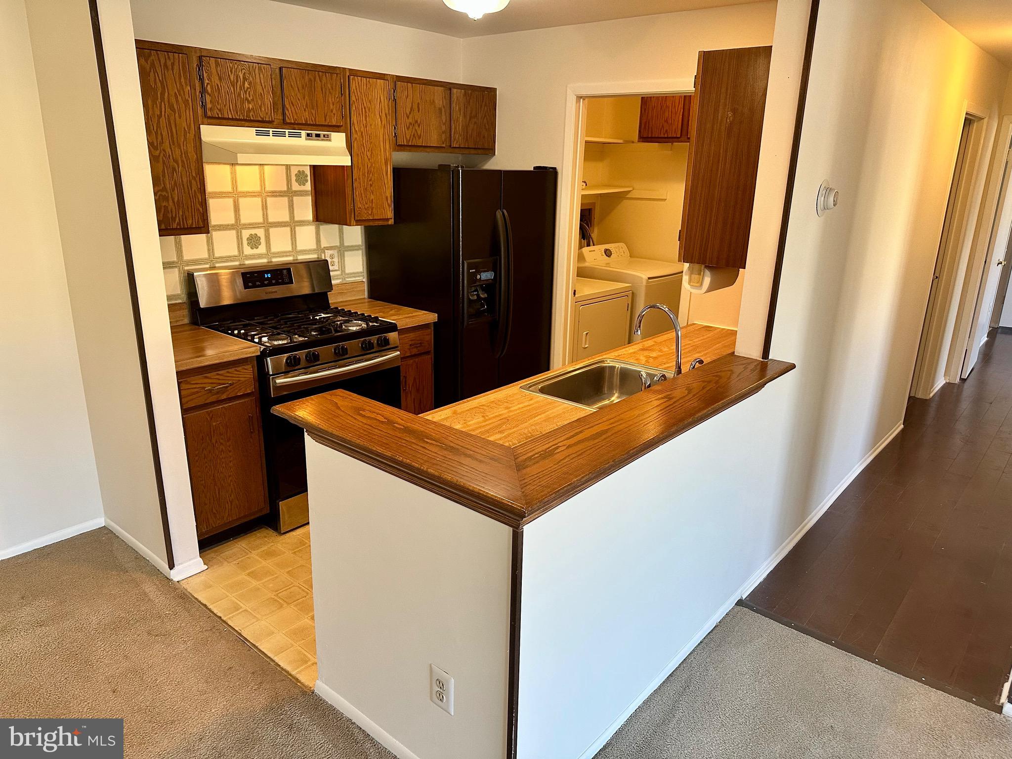 1310 MORRIS COURT