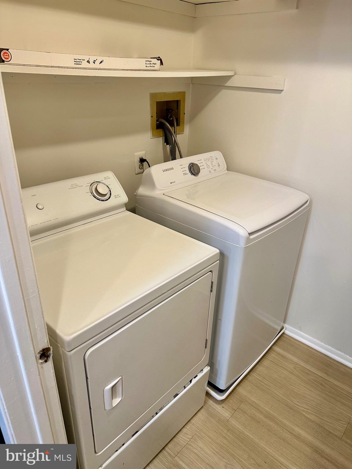 WOOD HOLLOW - Residential