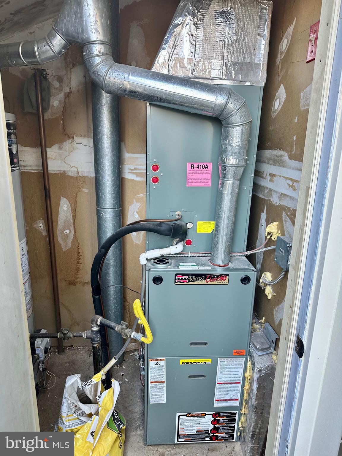 WOOD HOLLOW - Residential