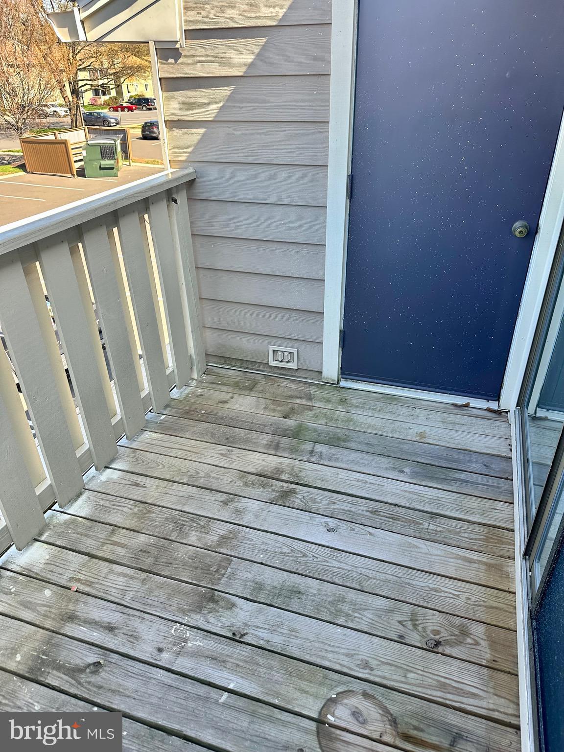 WOOD HOLLOW - Residential