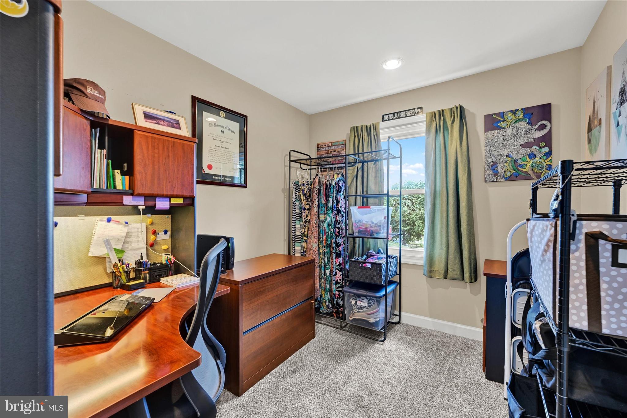 WHISPERING VALLEY - Residential