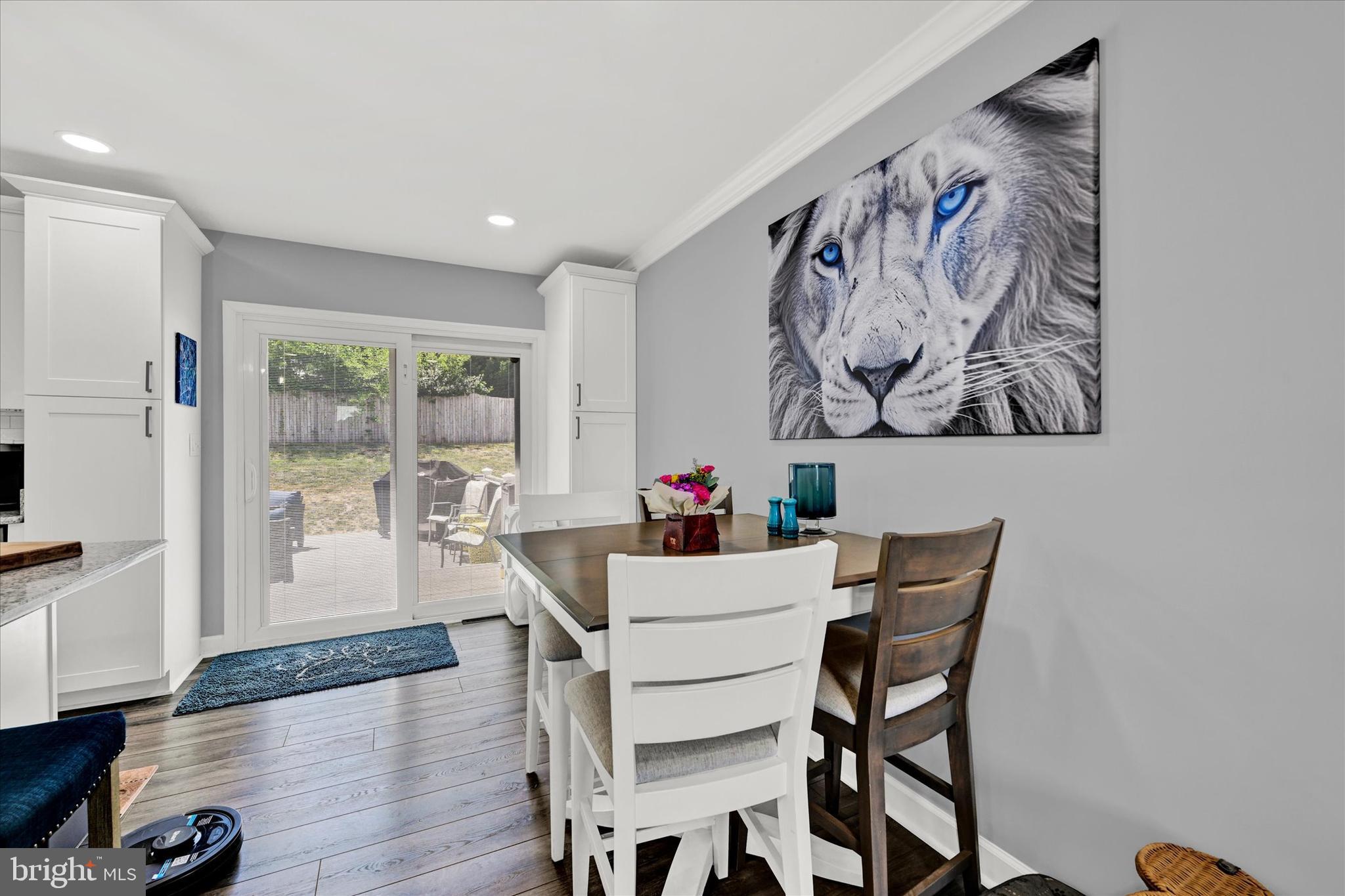 WHISPERING VALLEY - Residential