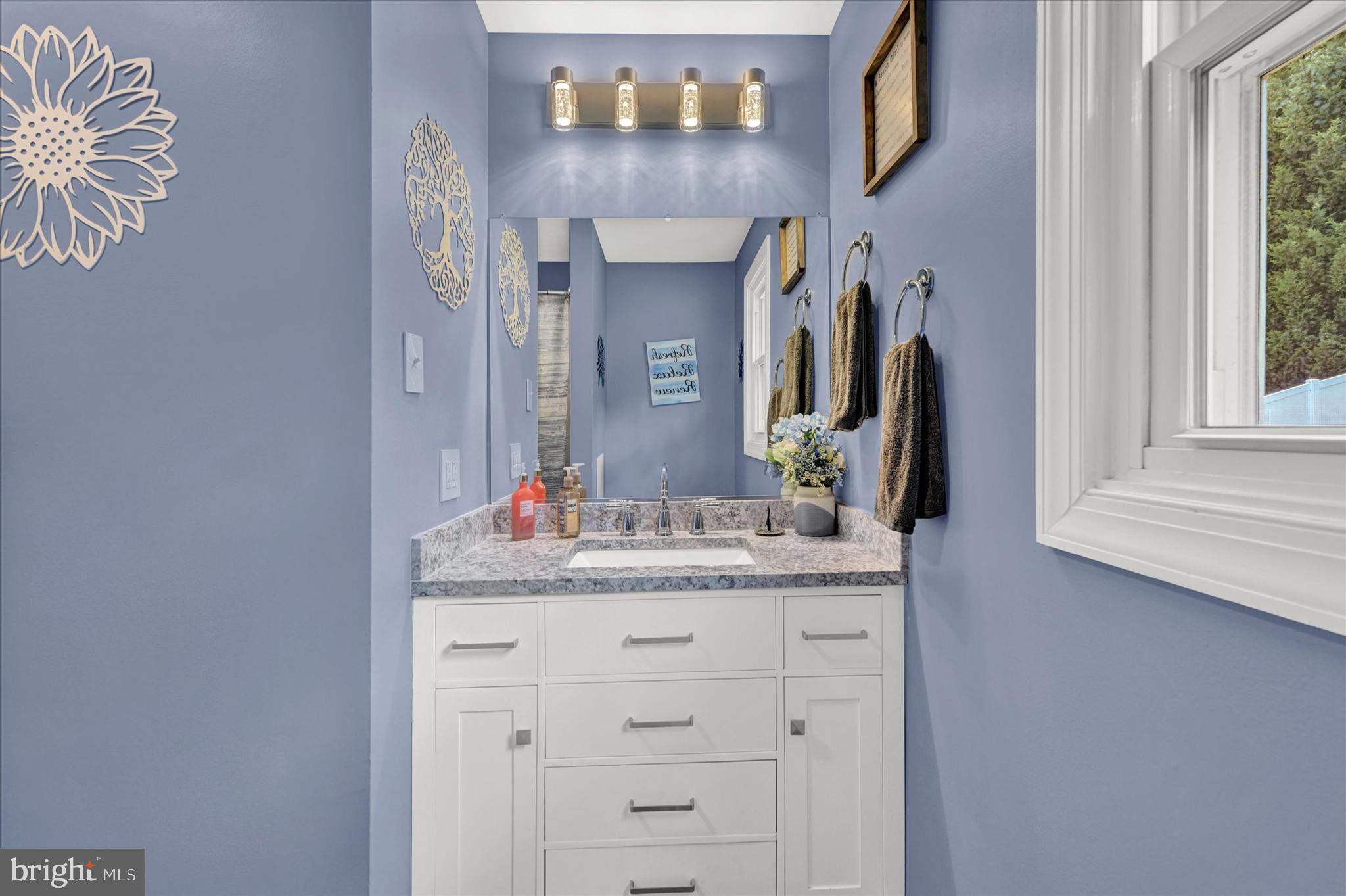 WHISPERING VALLEY - Residential