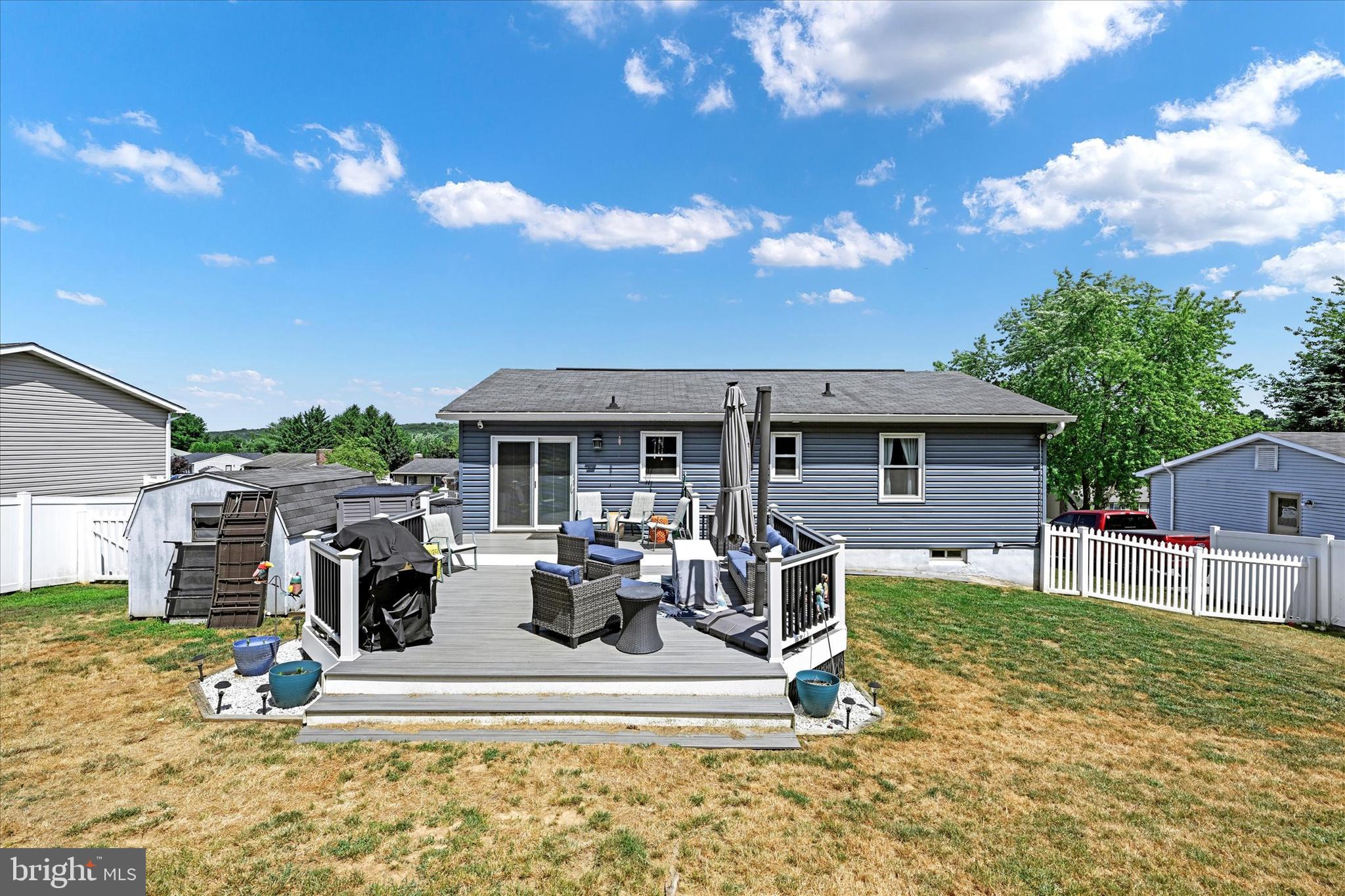 WHISPERING VALLEY - Residential