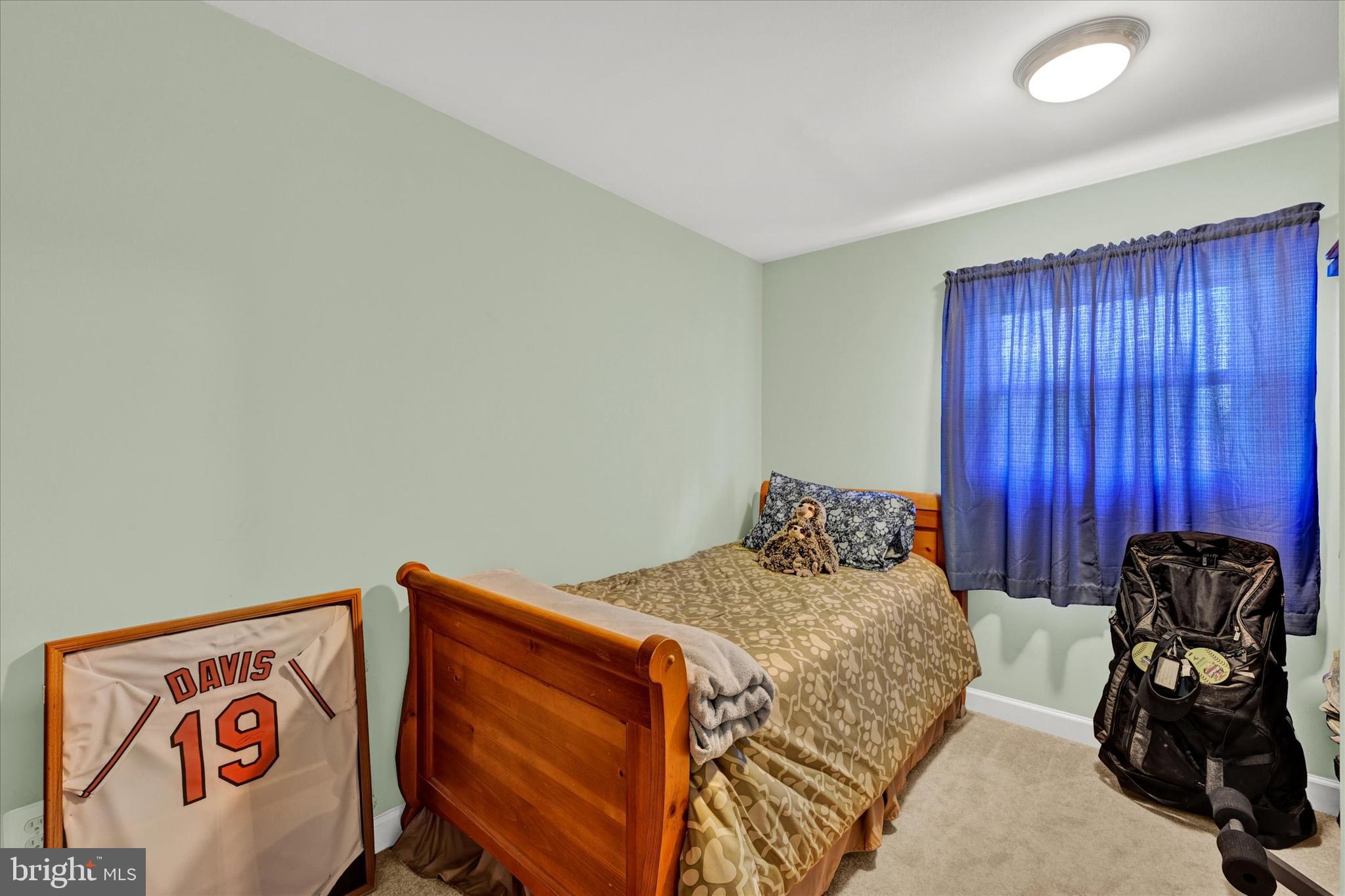 WHISPERING VALLEY - Residential