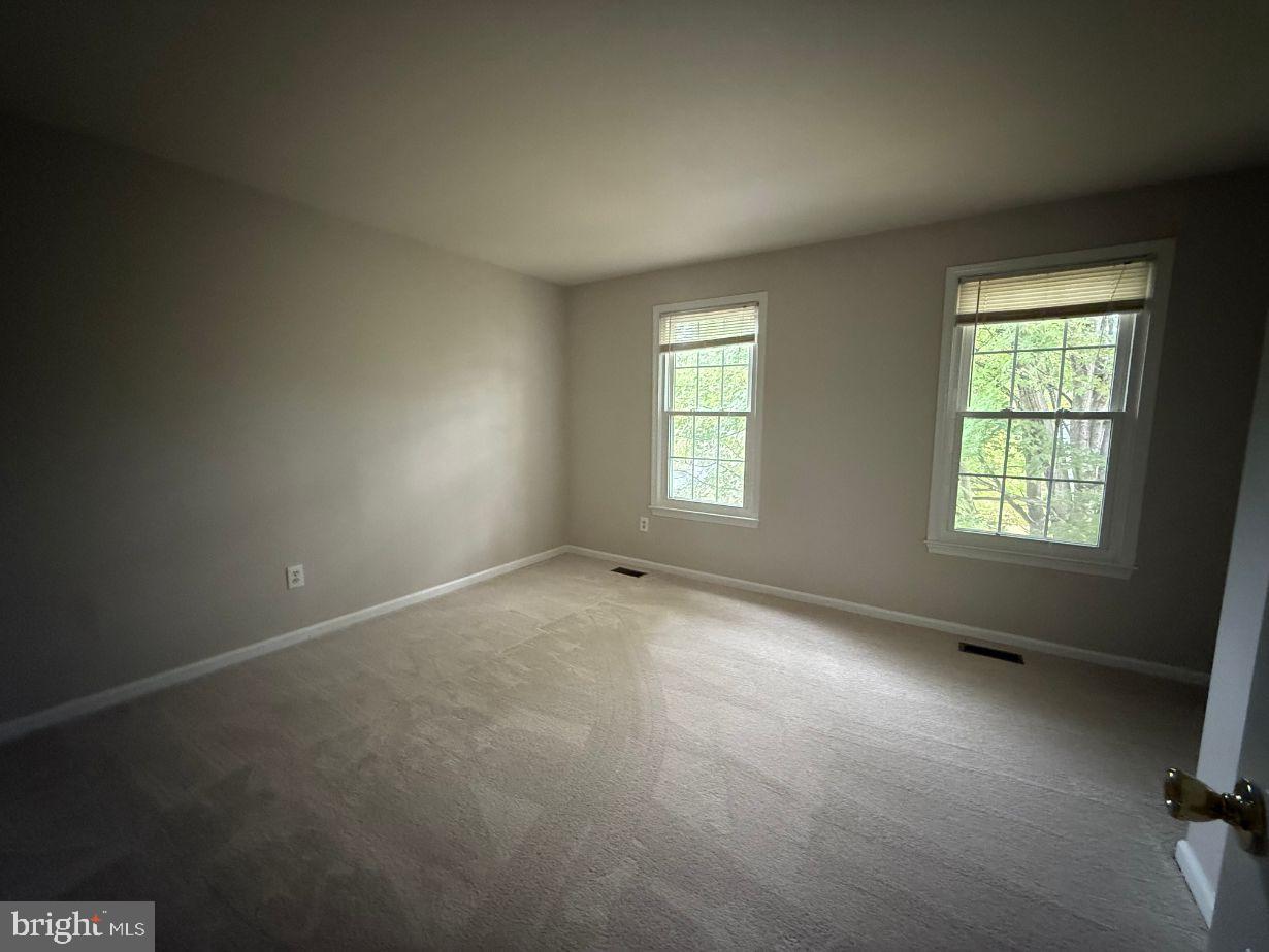 FRANKLIN FARM - Residential Lease