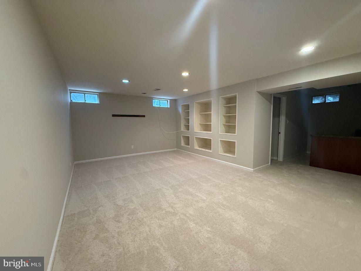 FRANKLIN FARM - Residential Lease