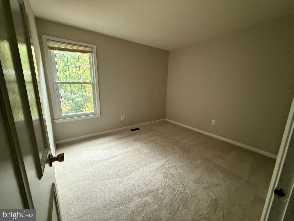 FRANKLIN FARM - Residential Lease