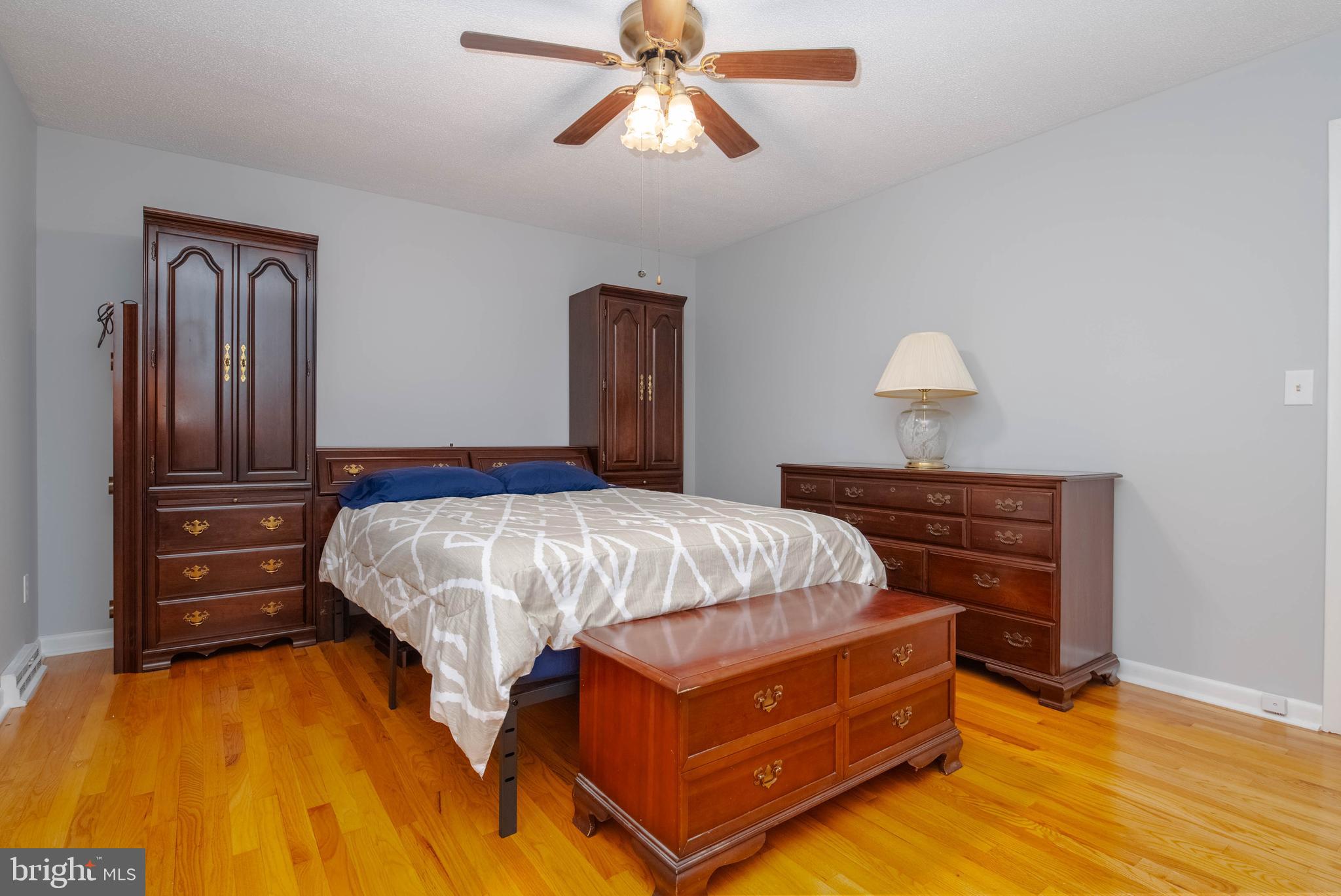 CAMELOT - Residential