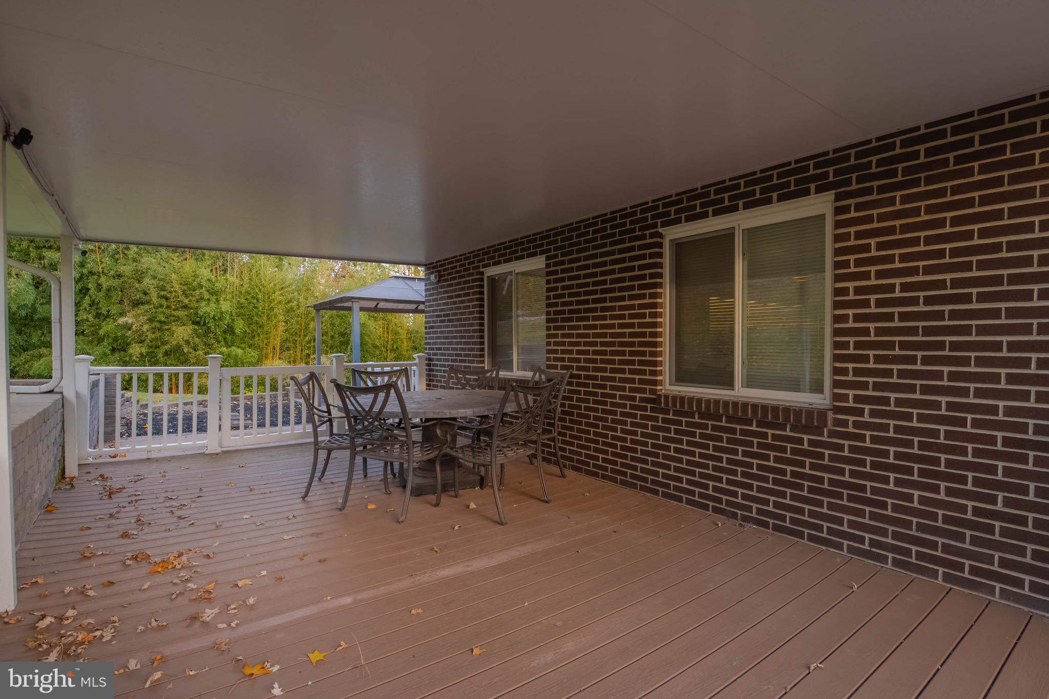 CAMELOT - Residential