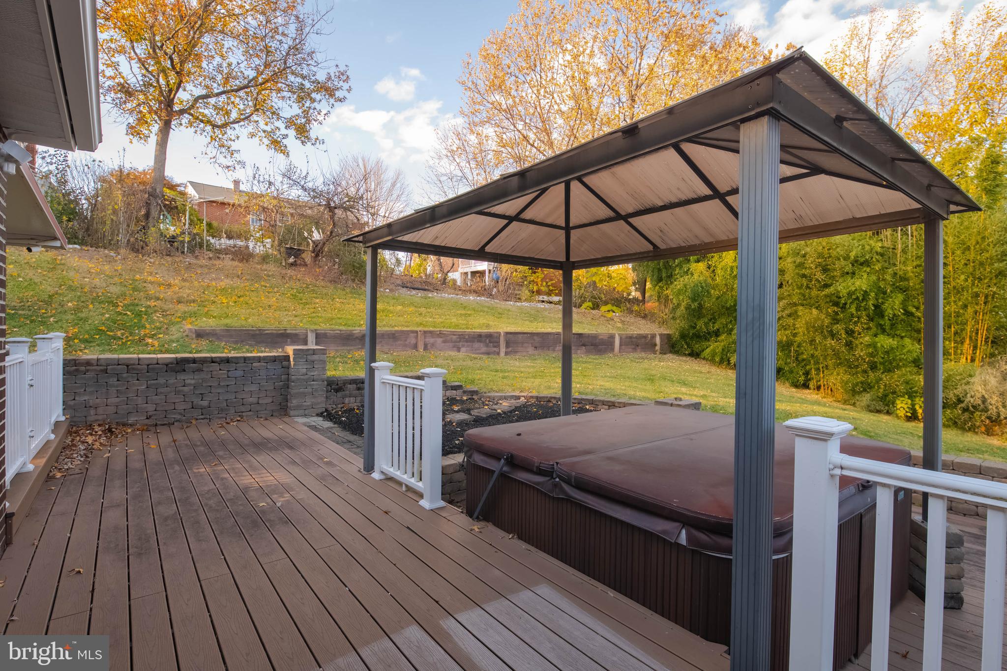 CAMELOT - Residential