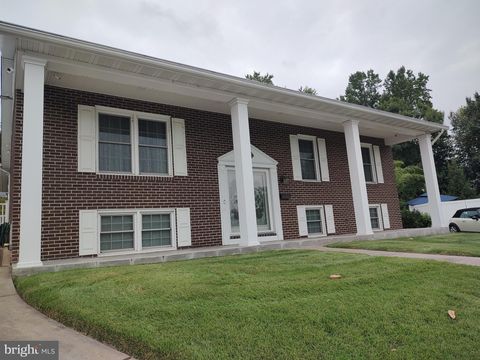 Photo of 8006 Woodhaven Court, BALTIMORE, MD 21237 (MLS # MDBC2136034)