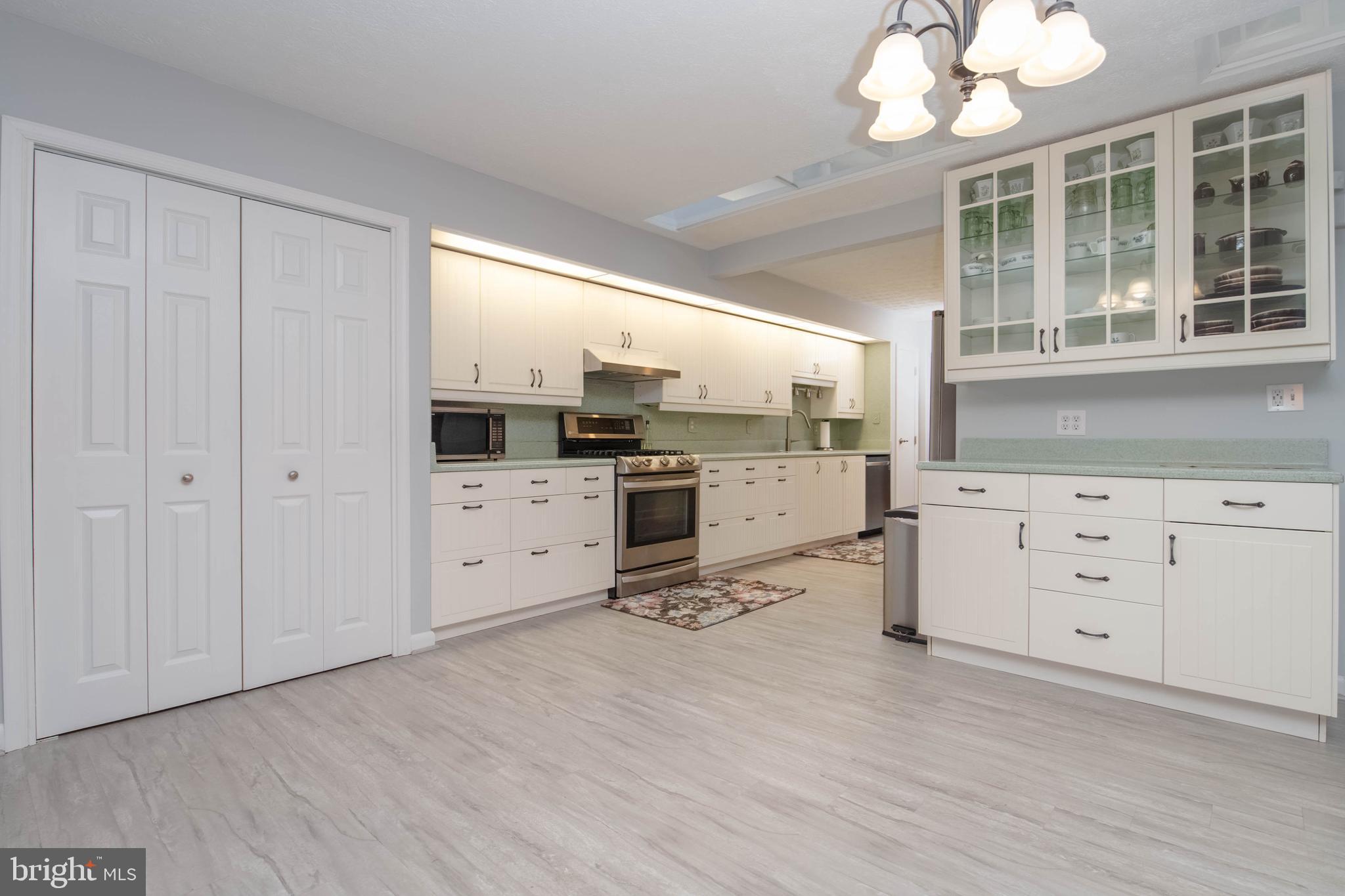 CAMELOT - Residential