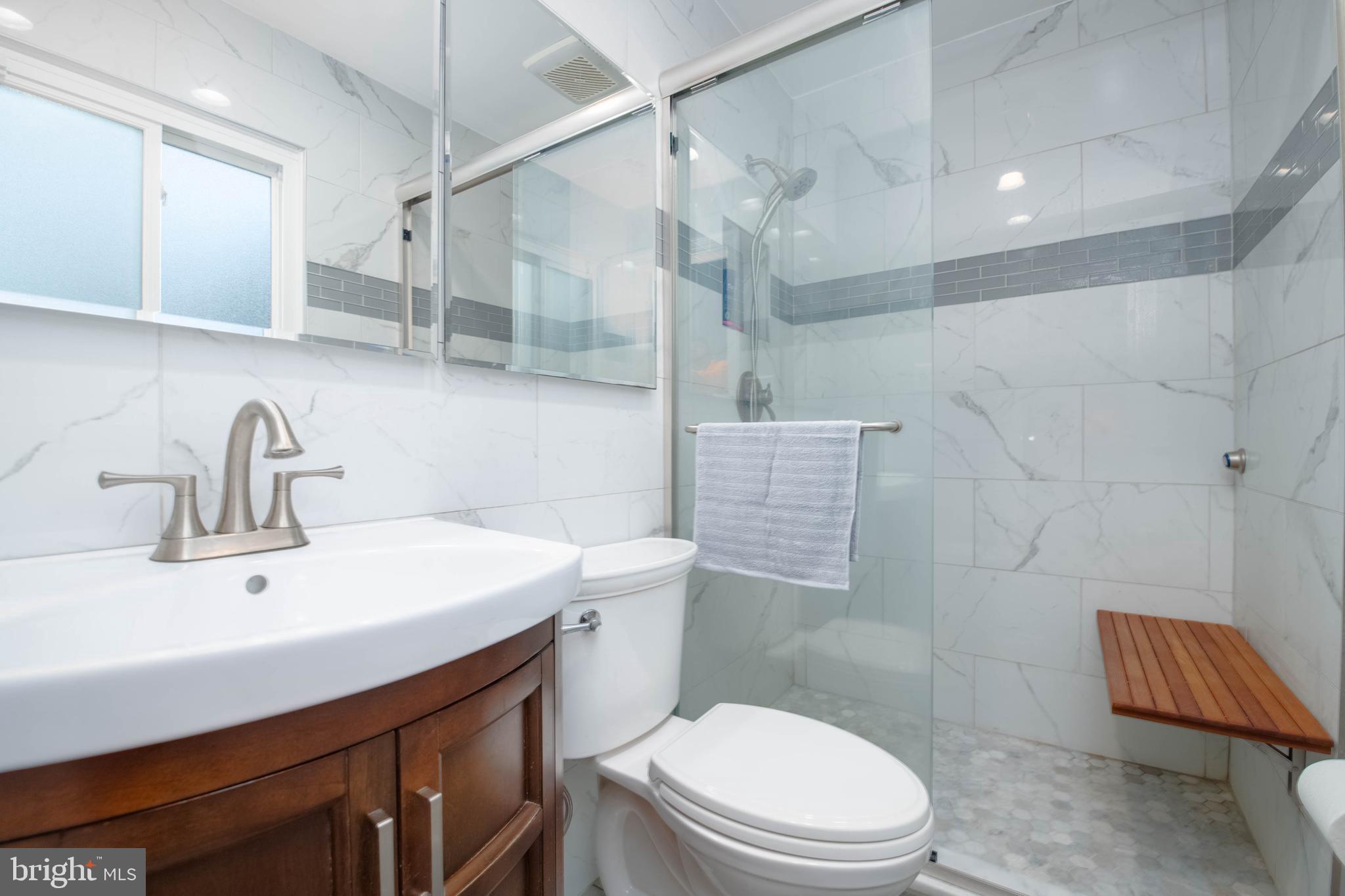 CAMELOT - Residential