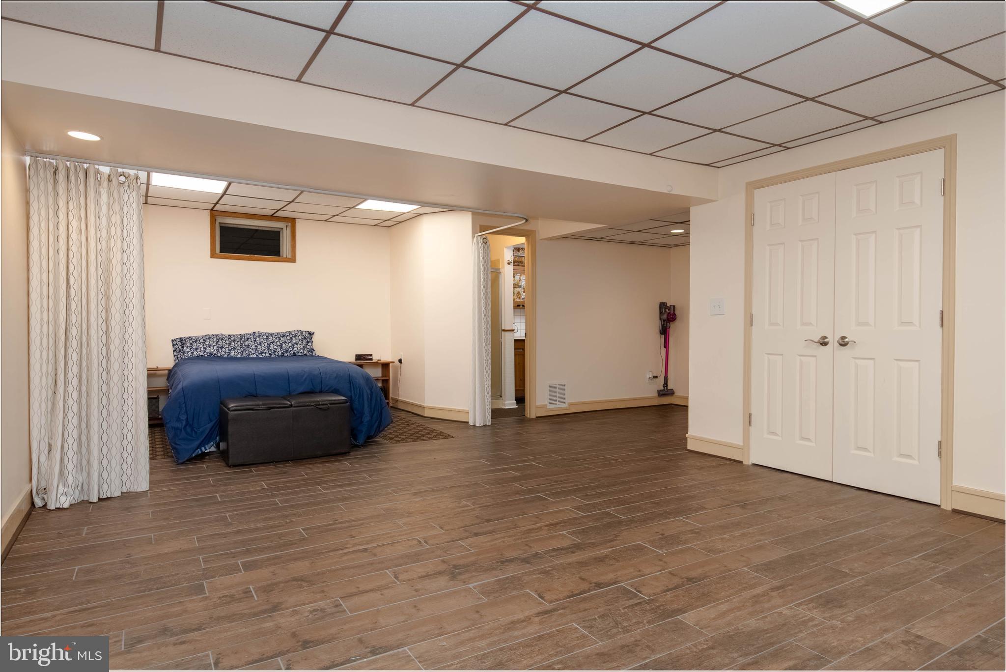 CAMELOT - Residential