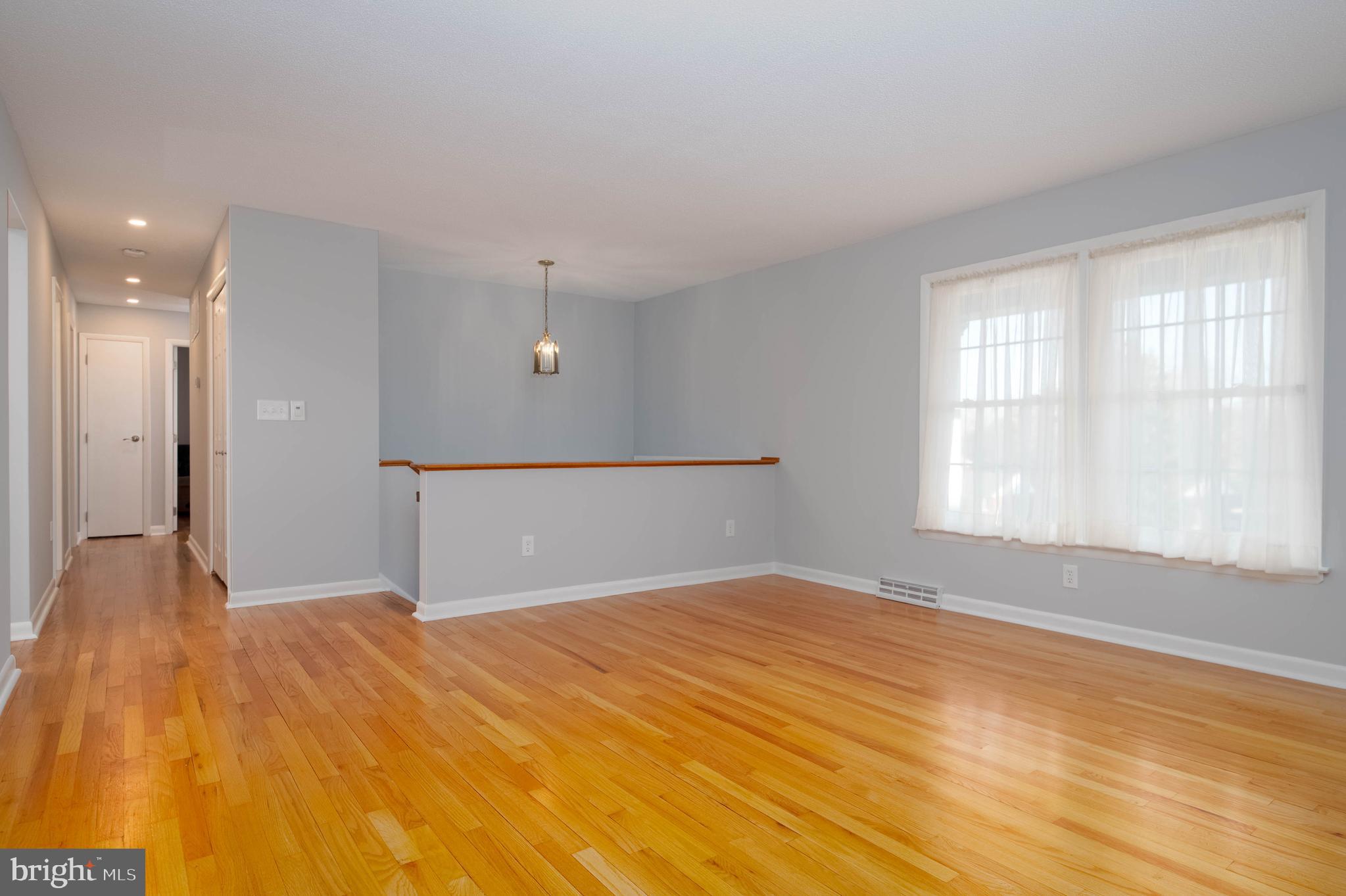 CAMELOT - Residential