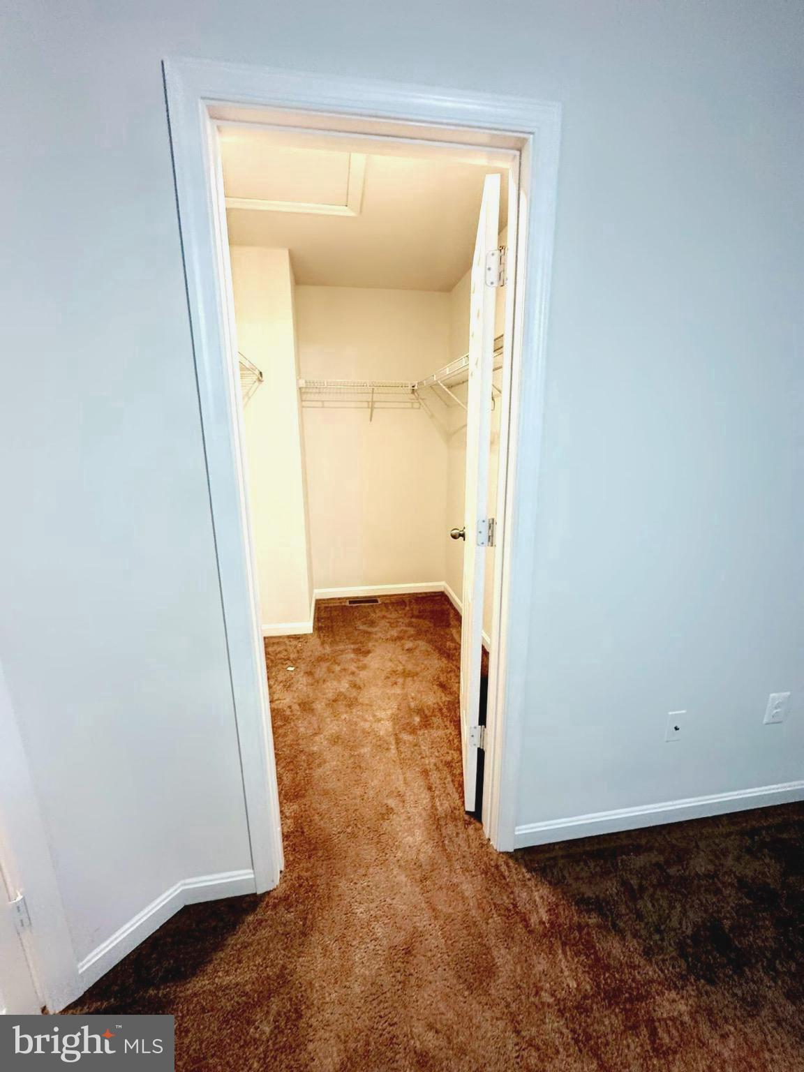 MEADE'S CROSSING - Residential