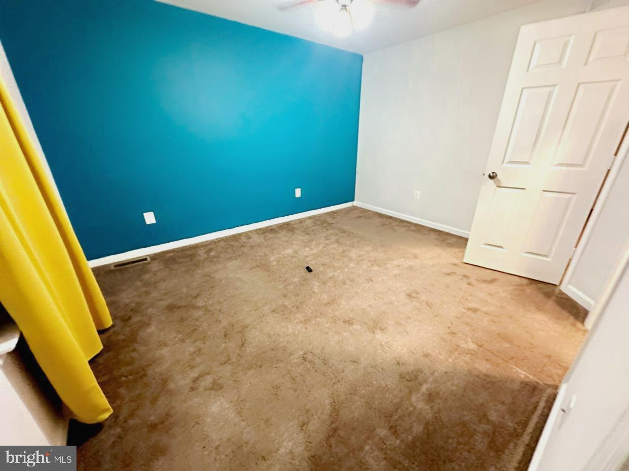 MEADE'S CROSSING - Residential