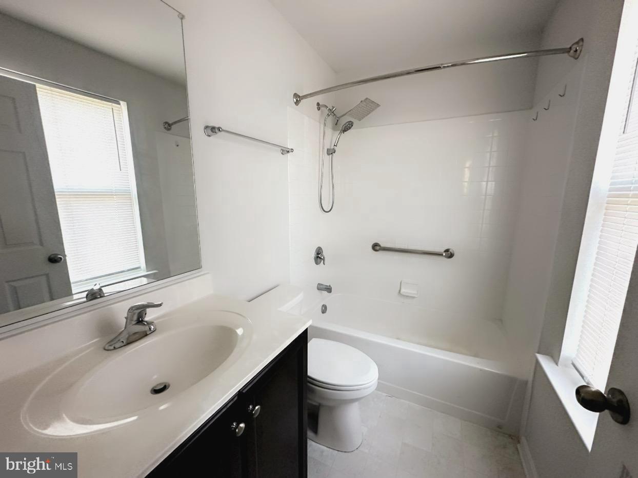 MEADE'S CROSSING - Residential