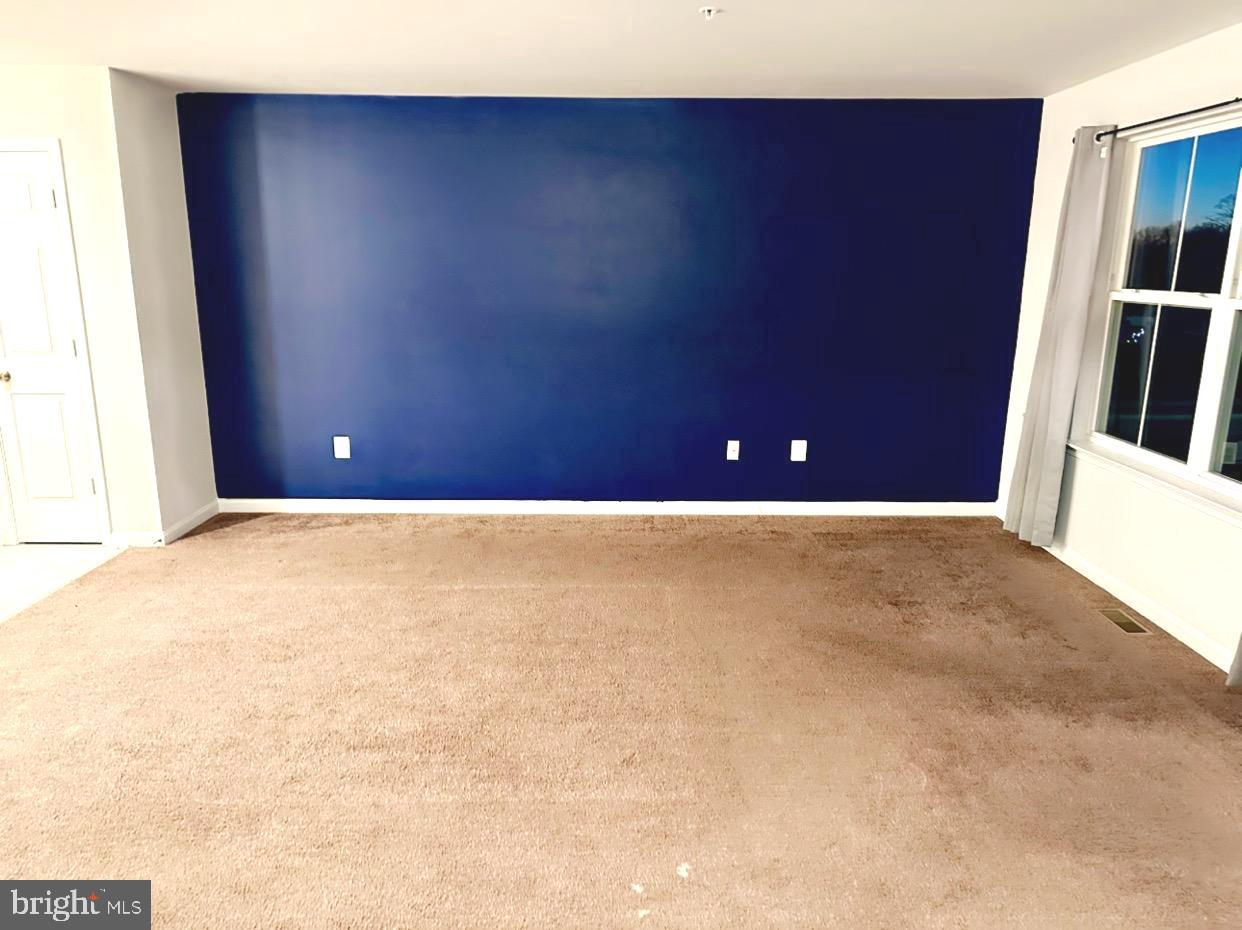 MEADE'S CROSSING - Residential