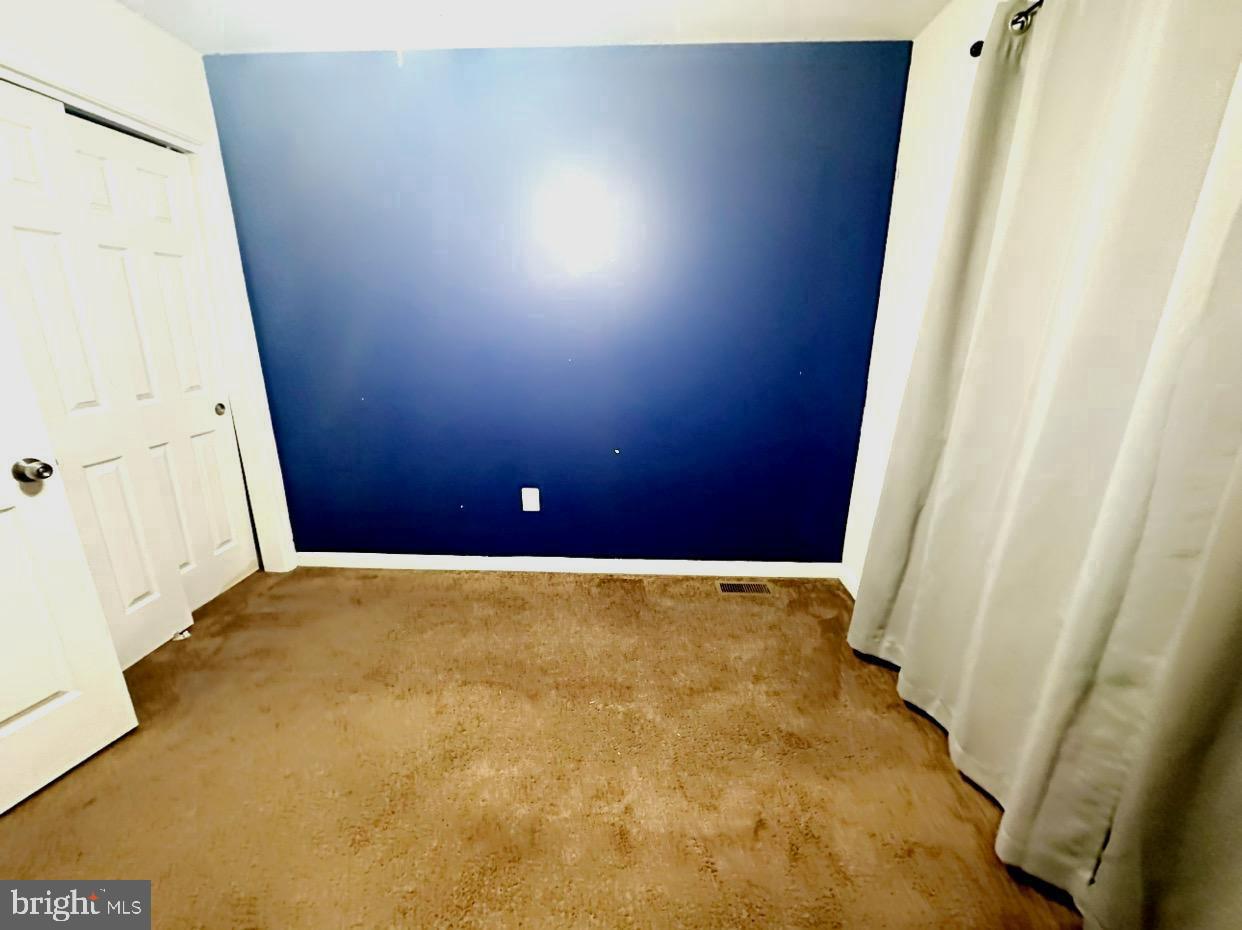 MEADE'S CROSSING - Residential