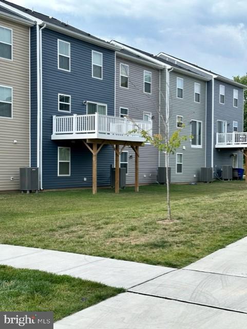 MEADE'S CROSSING - Residential