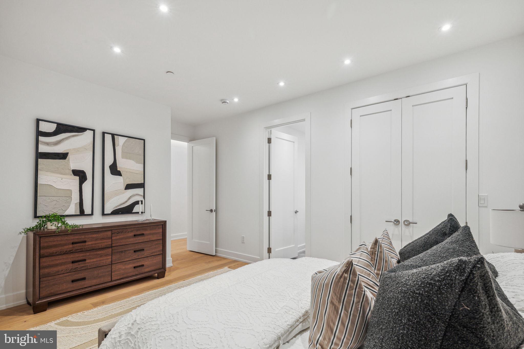 OLD CITY - Residential