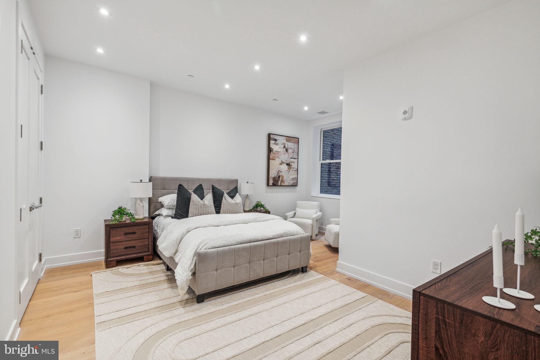 OLD CITY - Residential