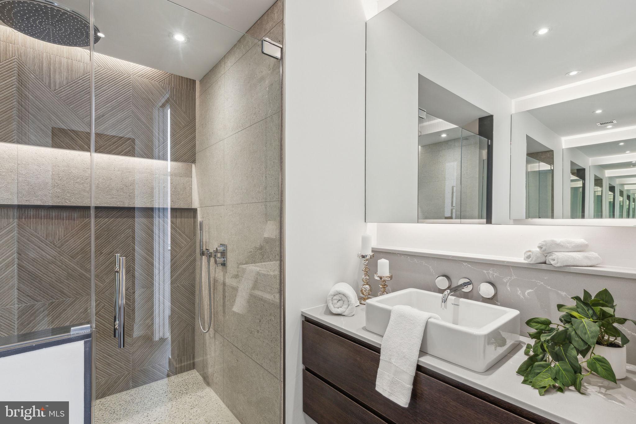 OLD CITY - Residential