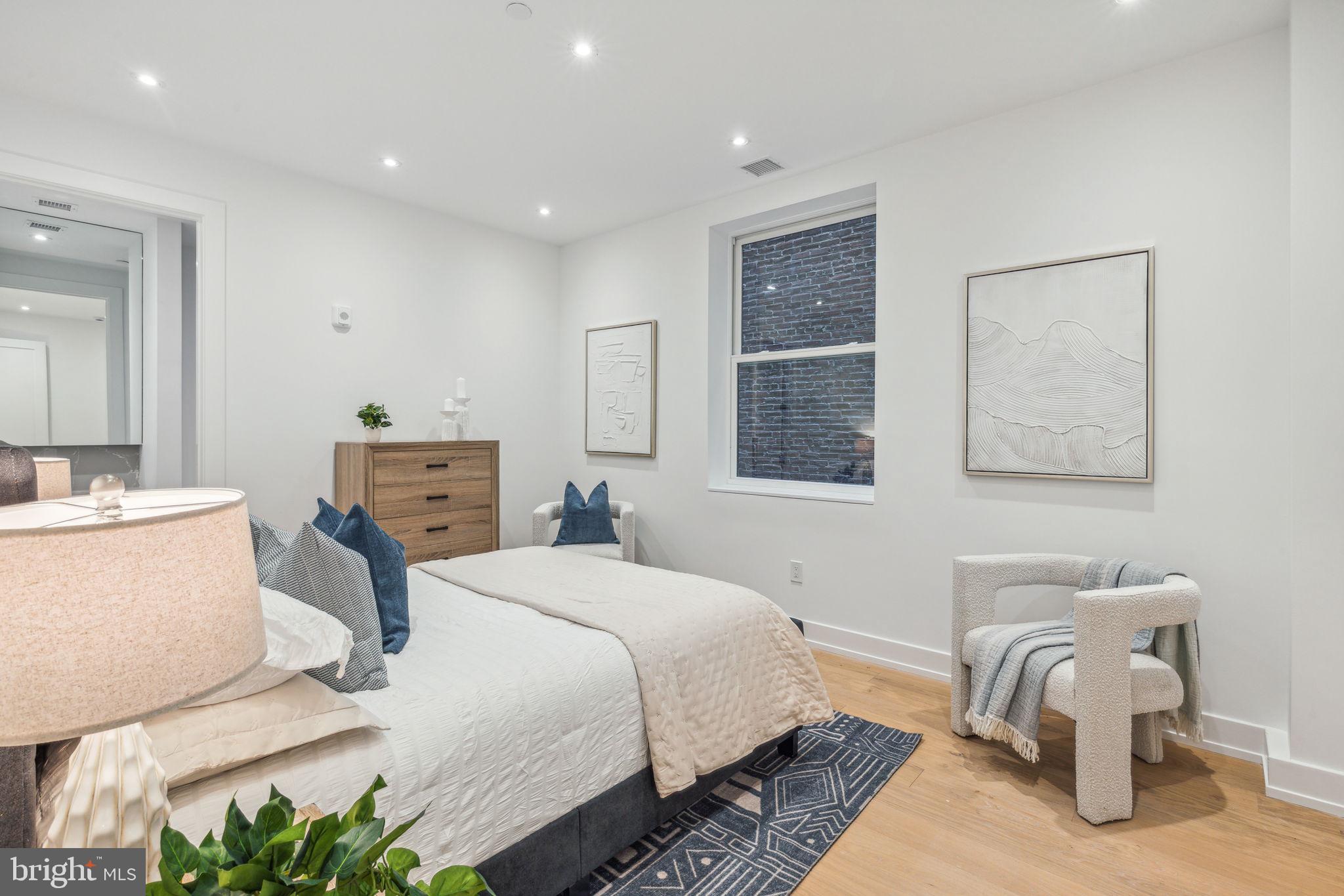 OLD CITY - Residential