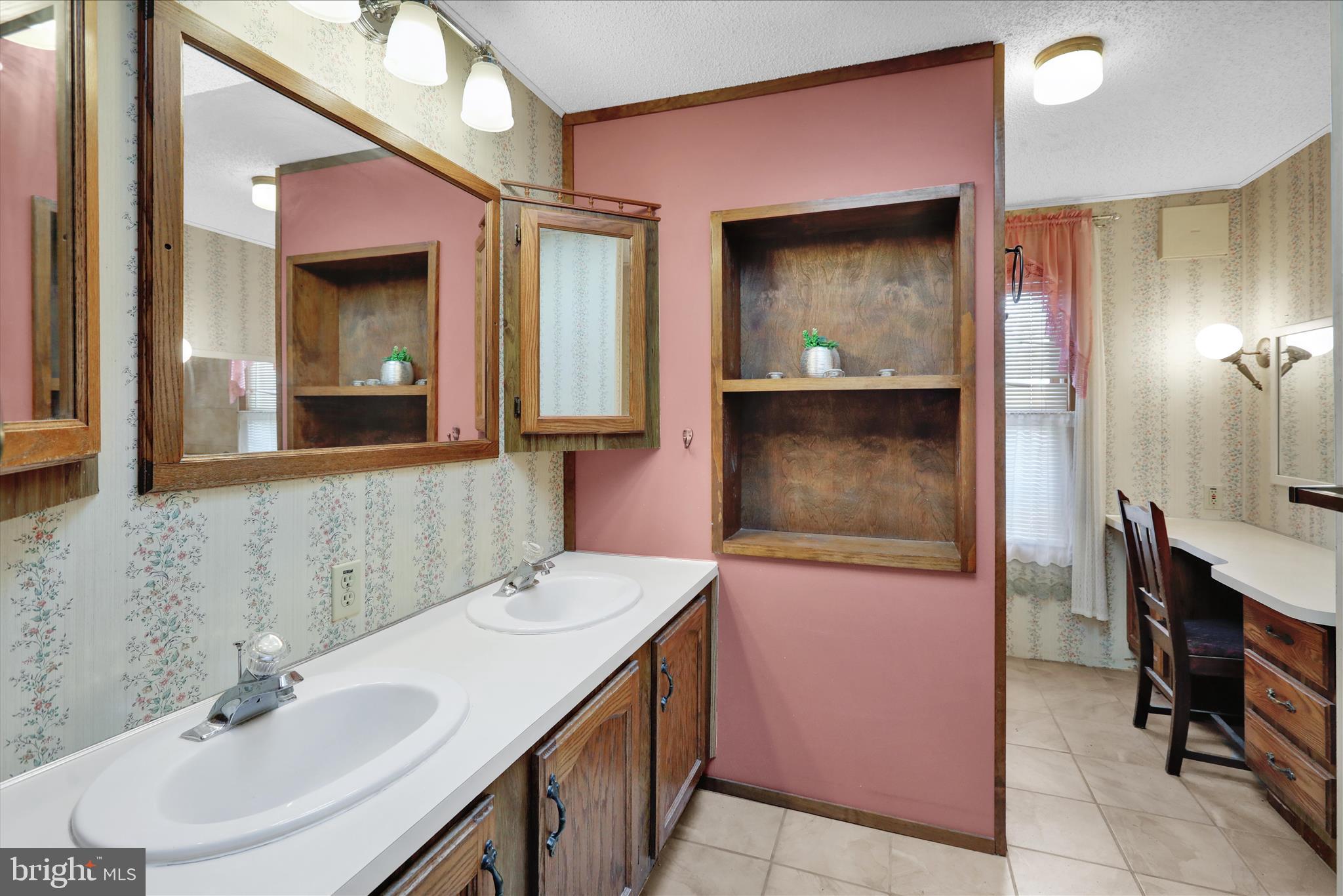 HEISTERS CREEK - Residential